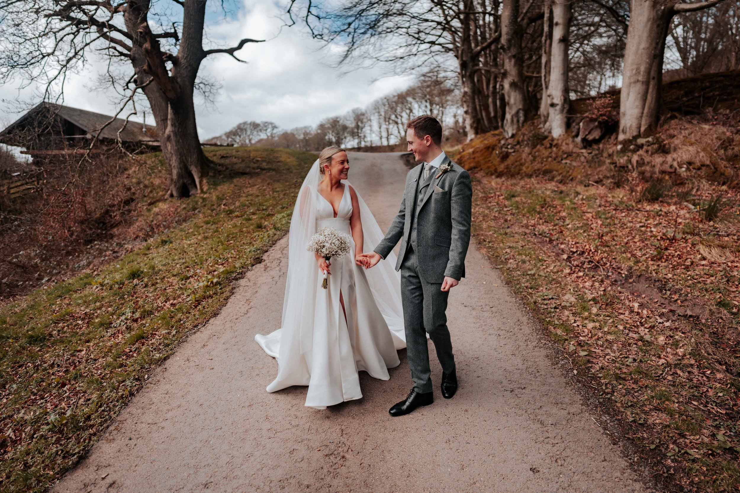 Harry & Olivia -- Hidden River Barn-230.jpg