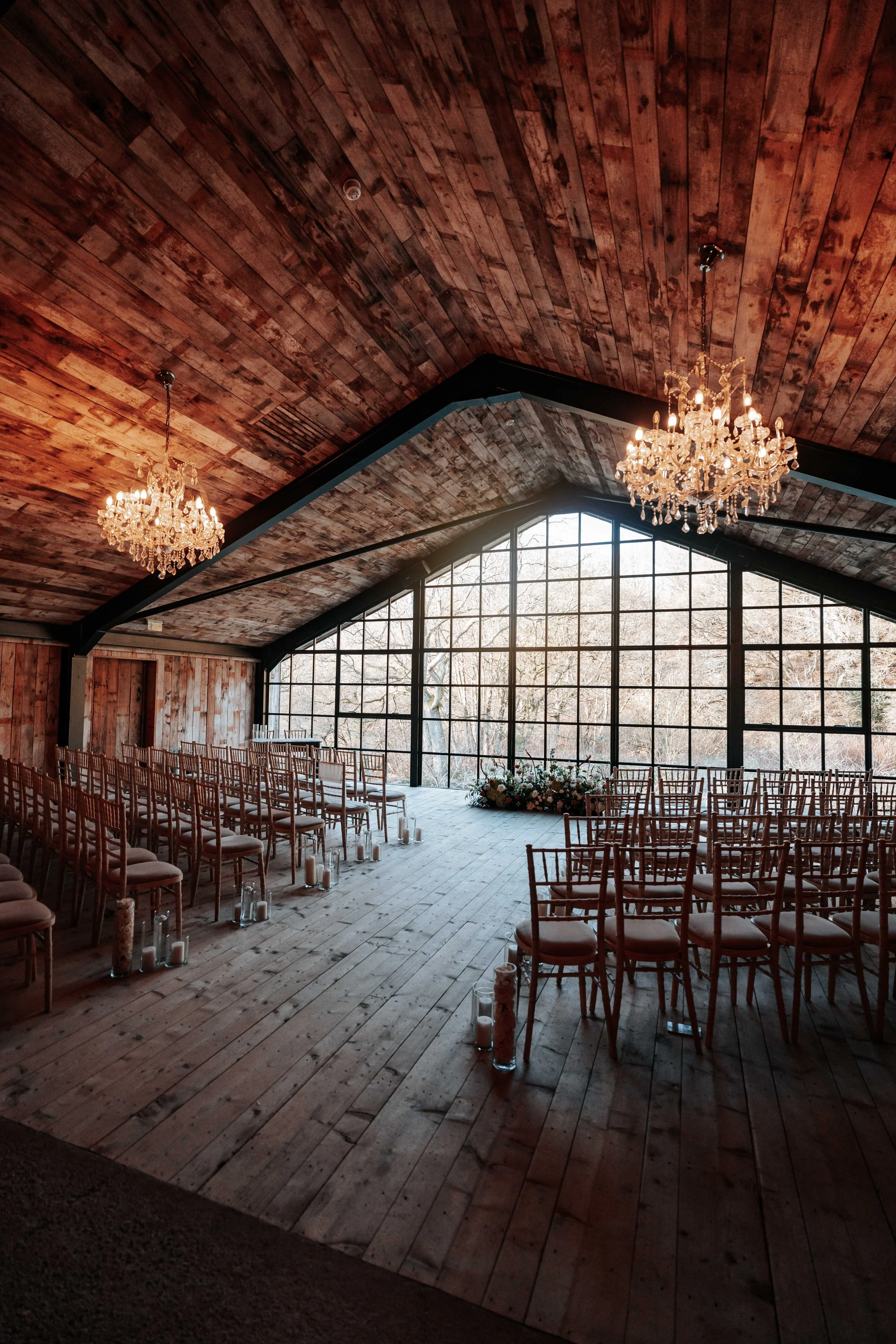 Legh & Abbie -- Hidden River Barn-3.jpg