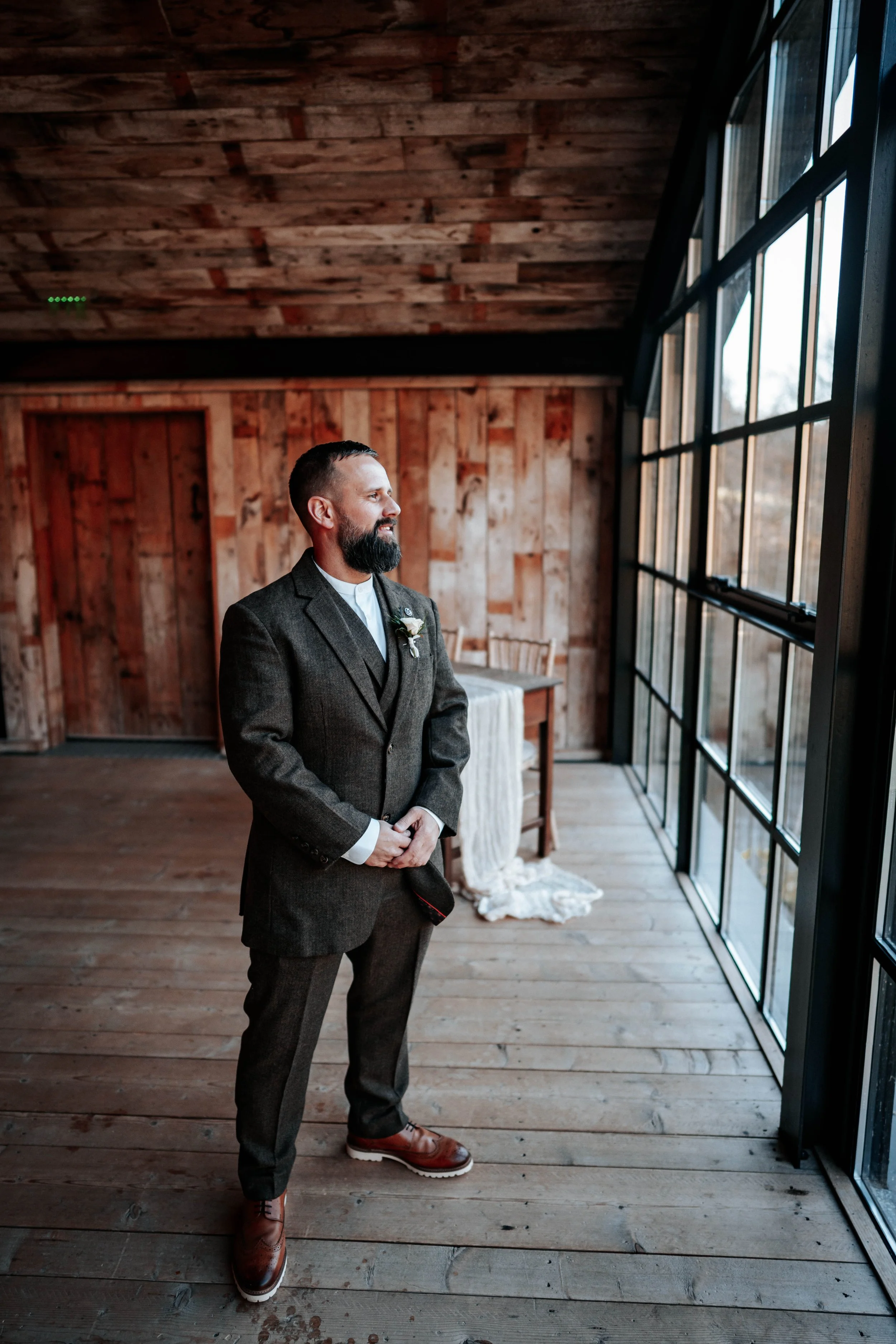Legh & Abbie -- Hidden River Barn-46.jpg