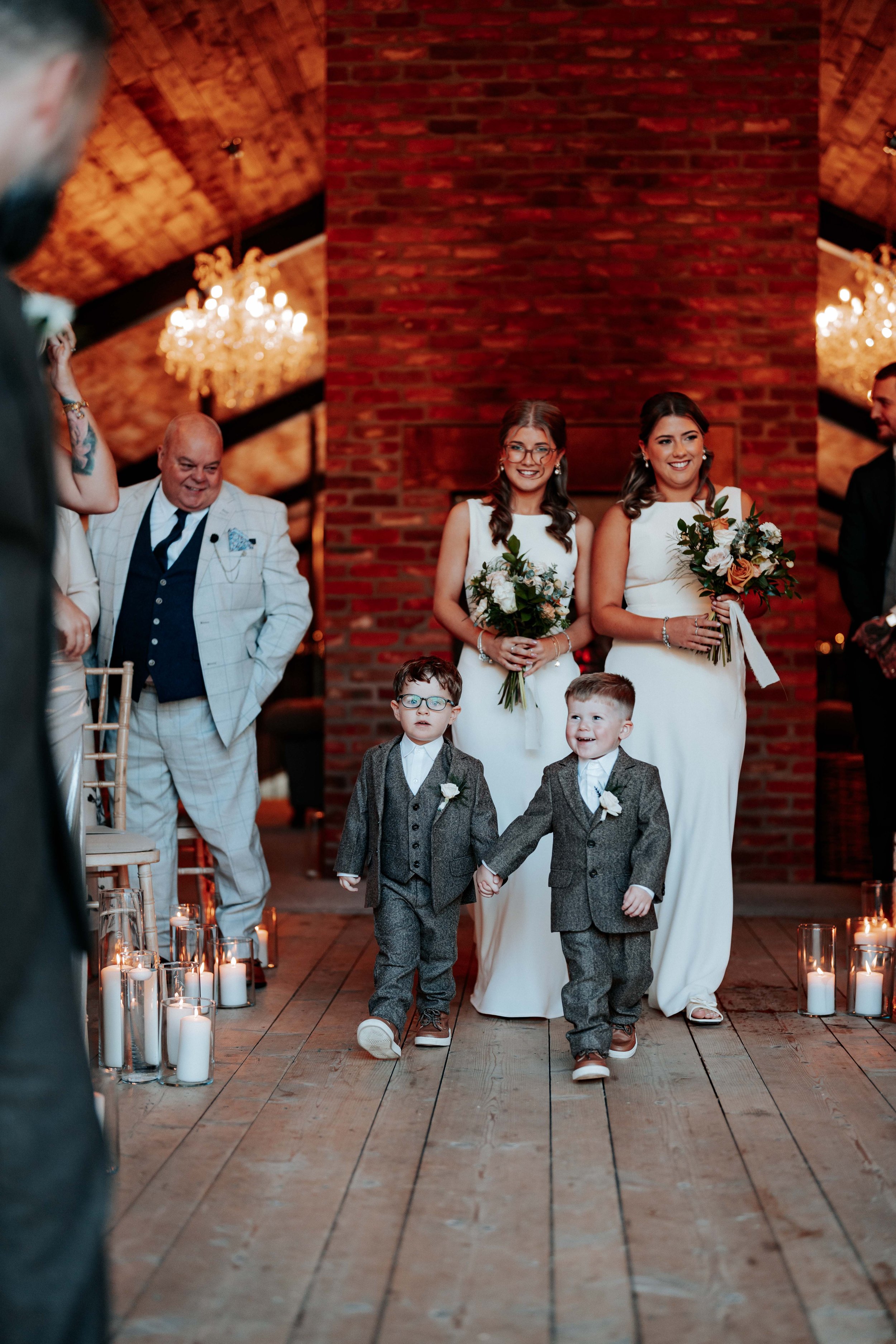 Legh & Abbie -- Hidden River Barn-102.jpg