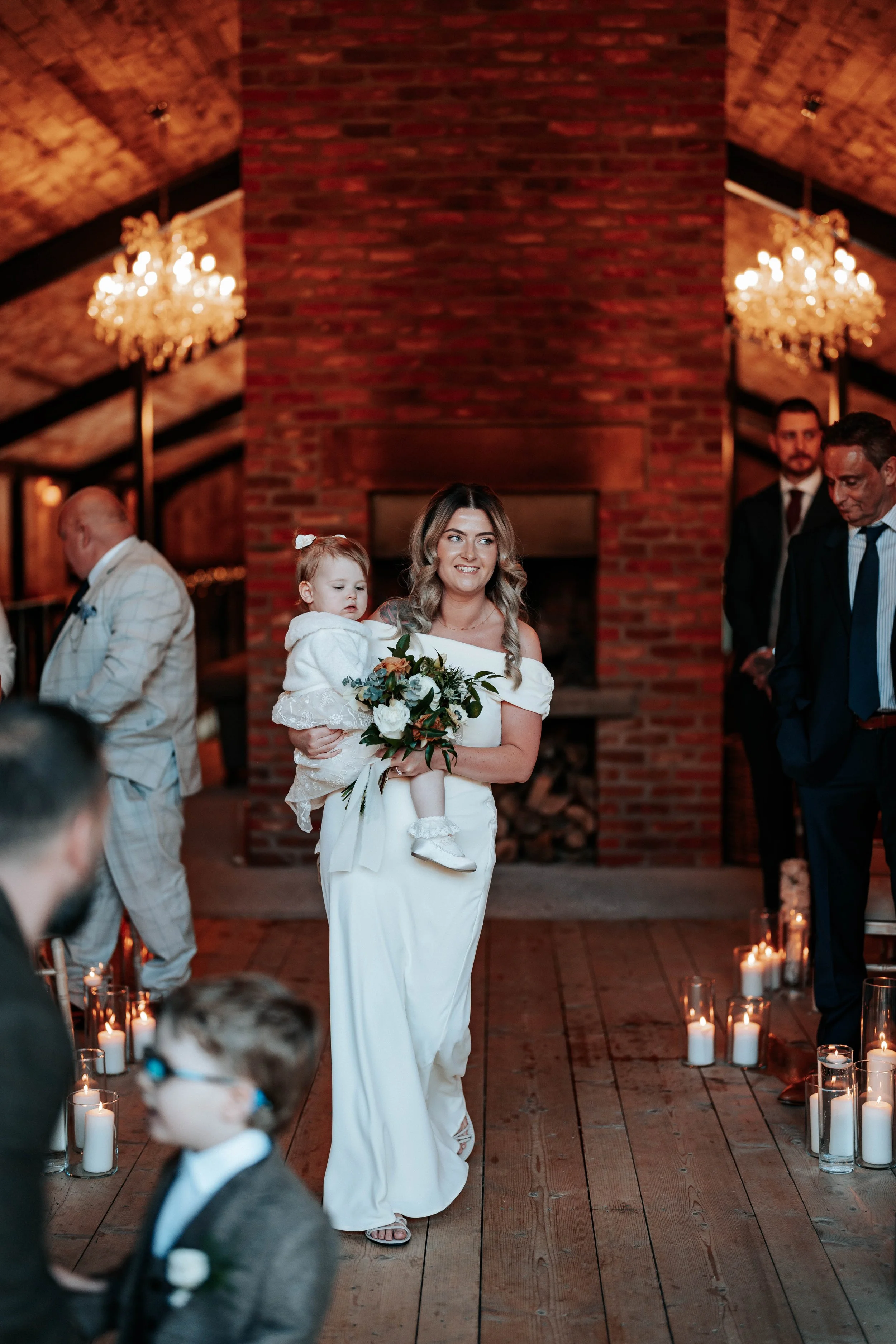 Legh & Abbie -- Hidden River Barn-105.jpg