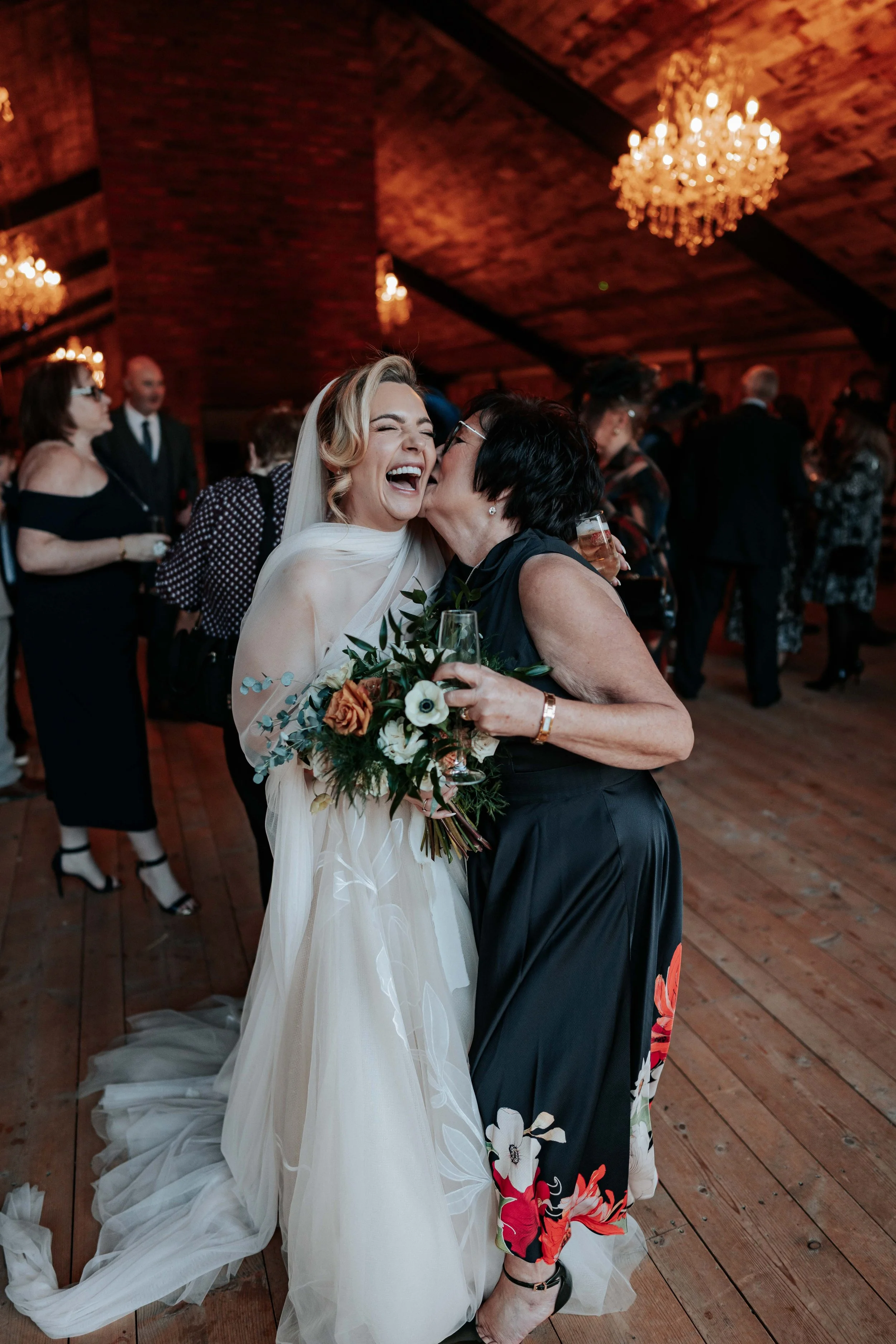 Legh & Abbie -- Hidden River Barn-185.jpg