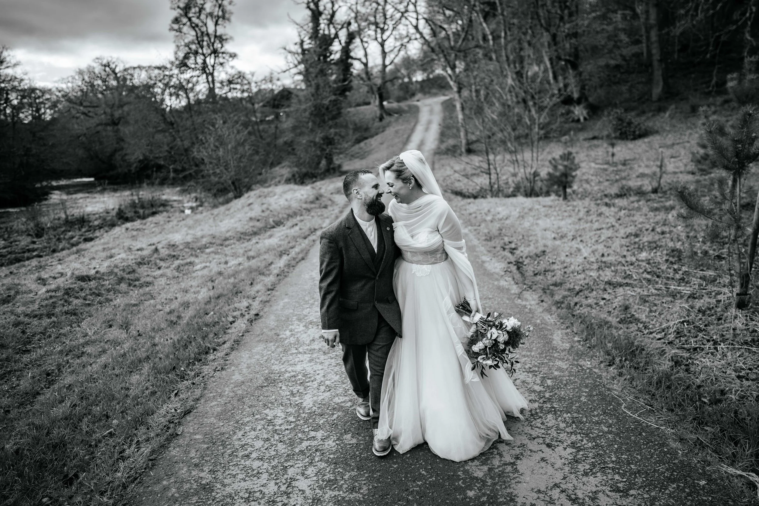 Legh & Abbie -- Hidden River Barn-224.jpg