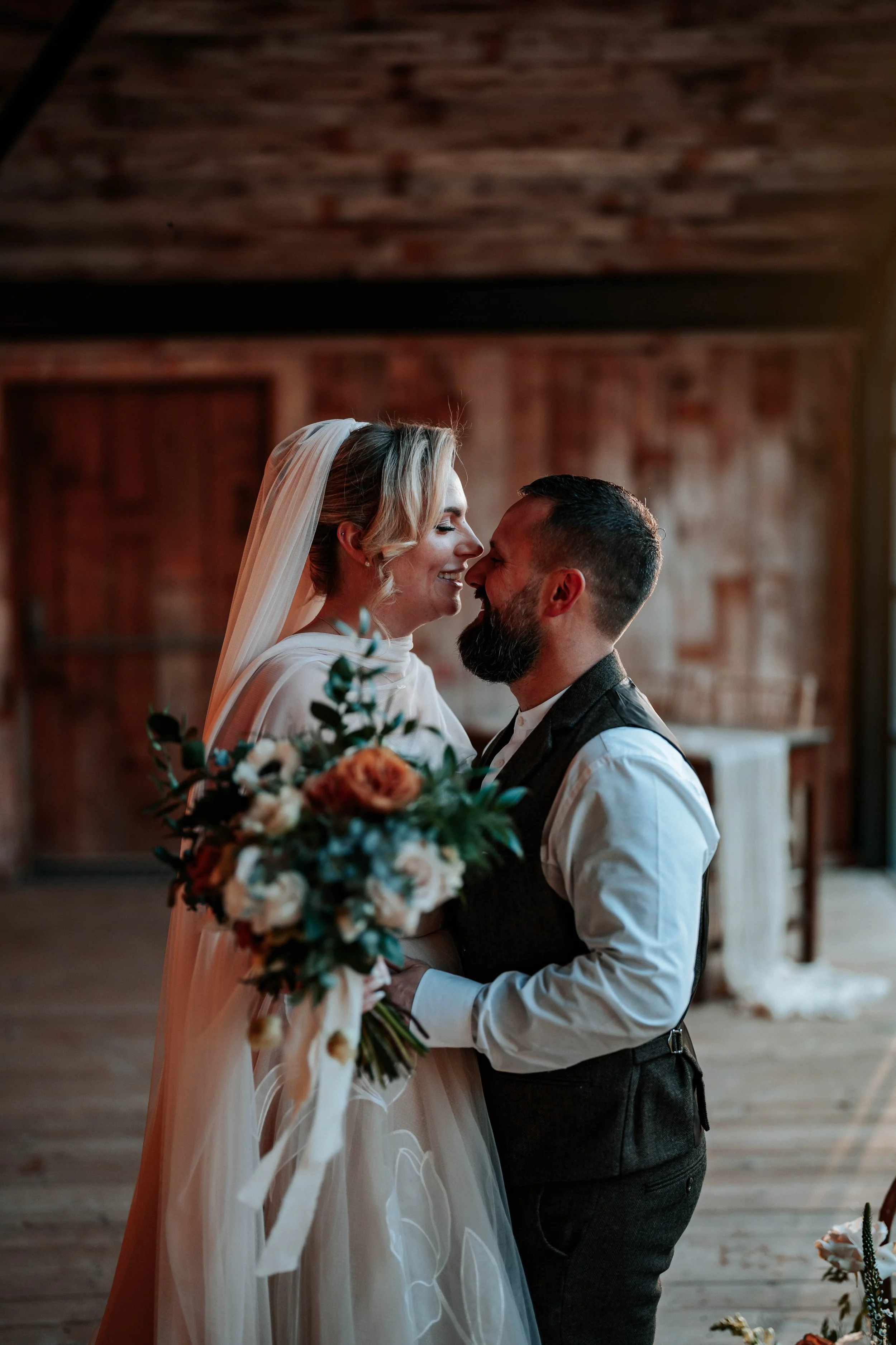 Legh & Abbie -- Hidden River Barn-254.jpg