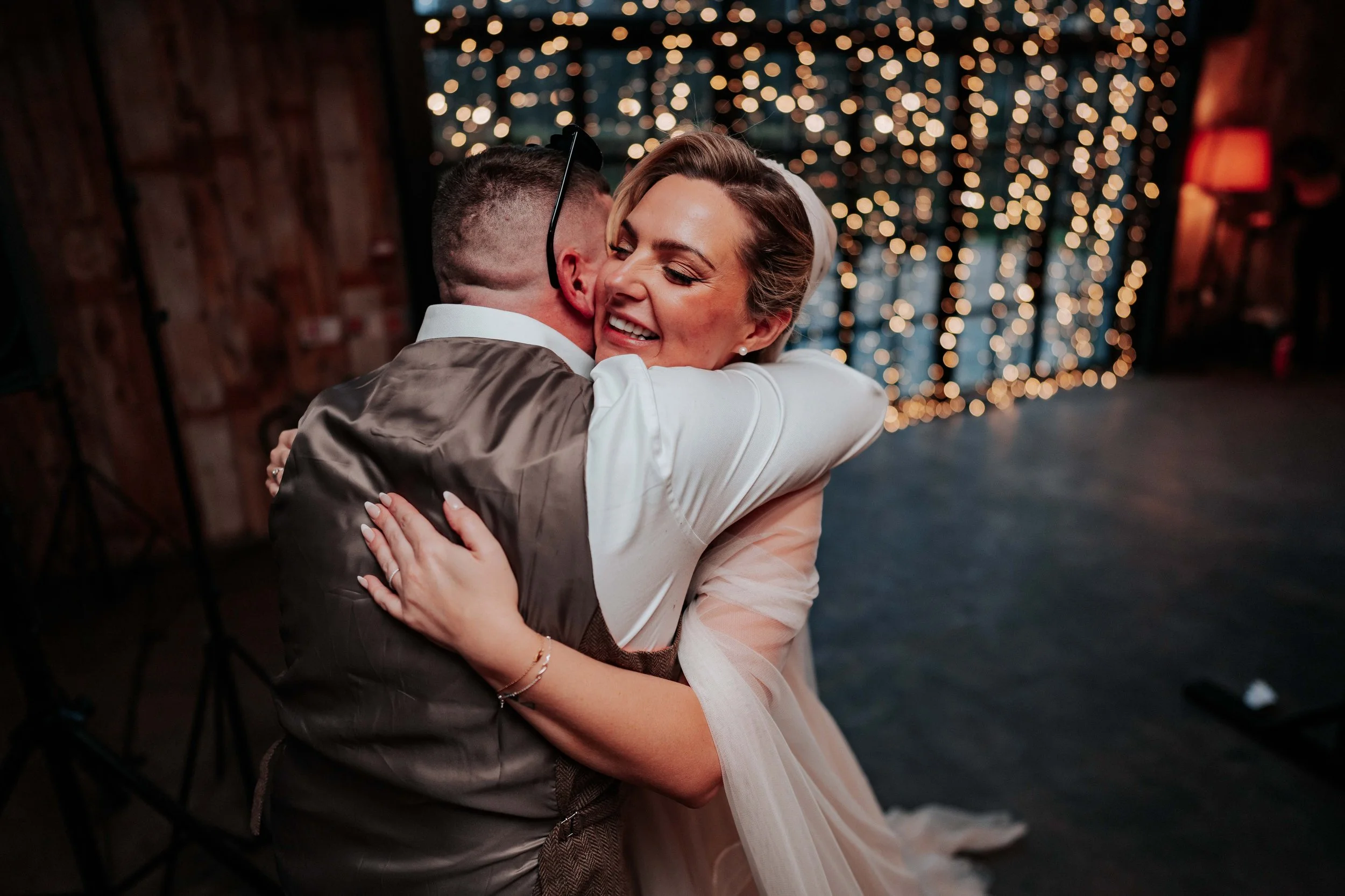 Legh & Abbie -- Hidden River Barn-298.jpg