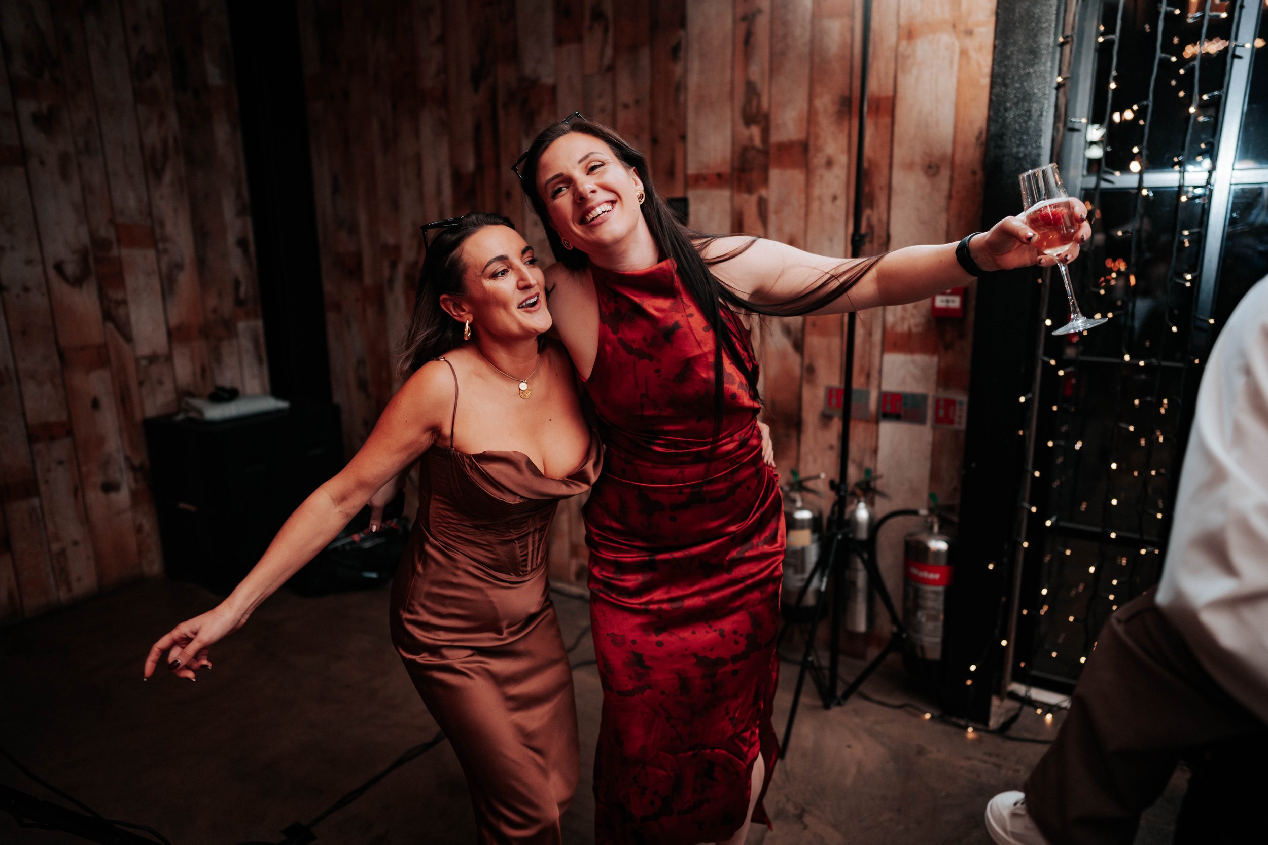 Legh & Abbie -- Hidden River Barn-302.jpg