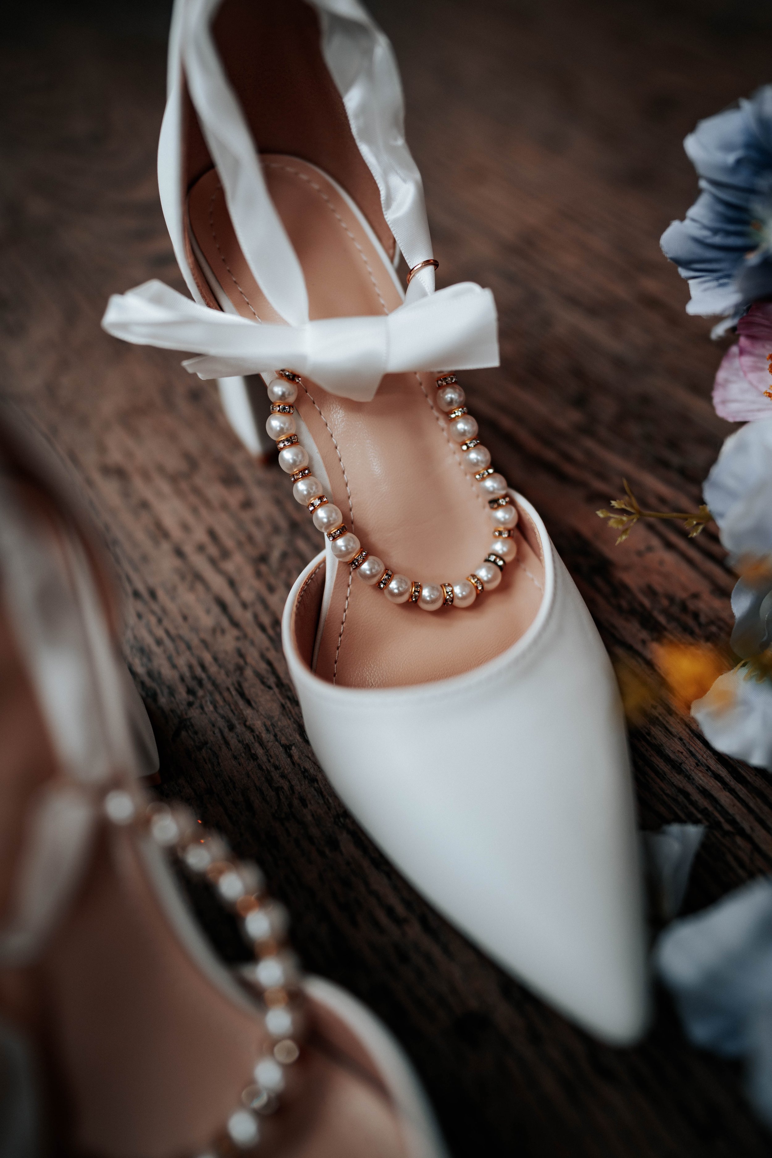 Shaun & Laura -- Inn On The Lake-11.jpg