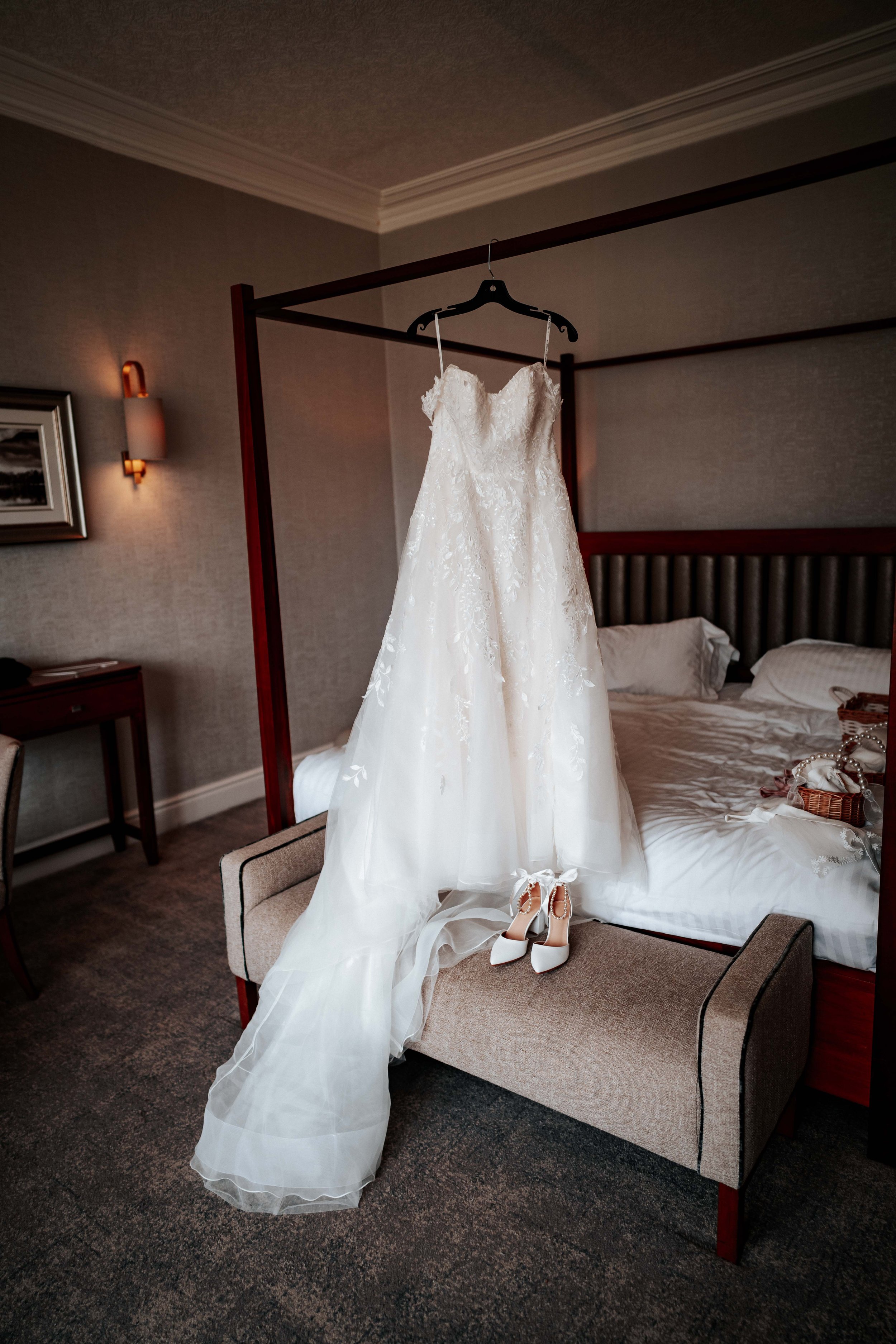 Shaun & Laura -- Inn On The Lake-14.jpg