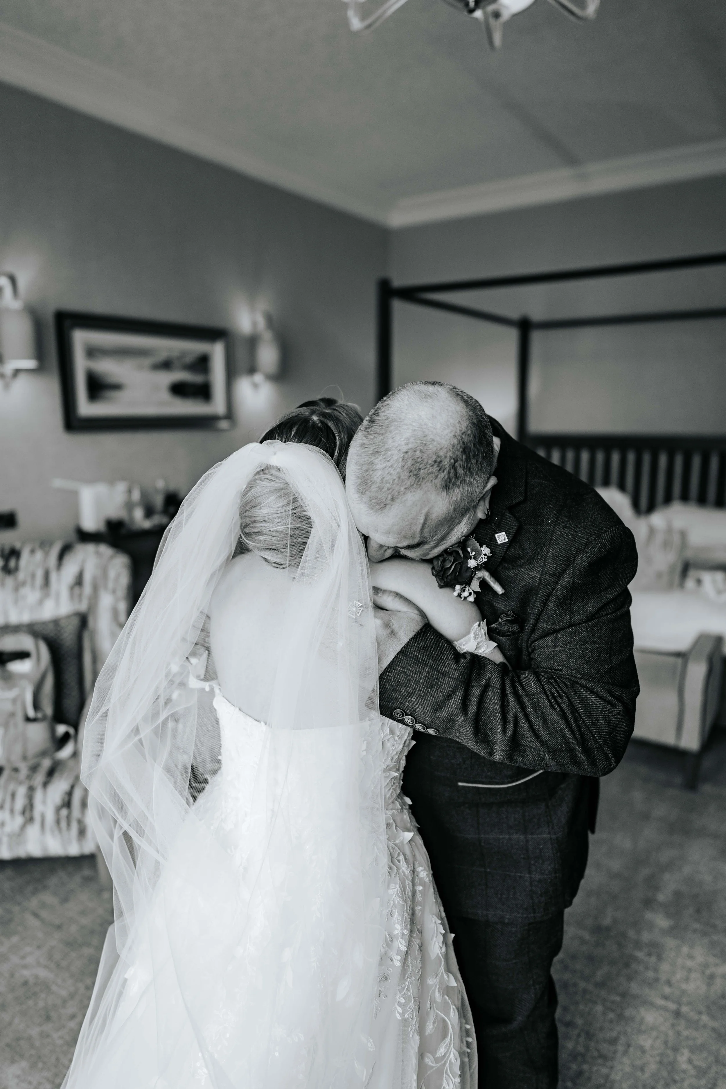 Shaun & Laura -- Inn On The Lake-79.jpg