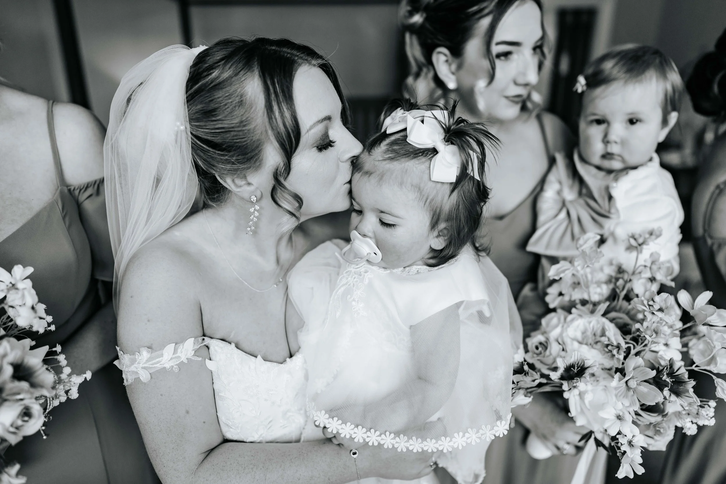 Shaun & Laura -- Inn On The Lake-95.jpg