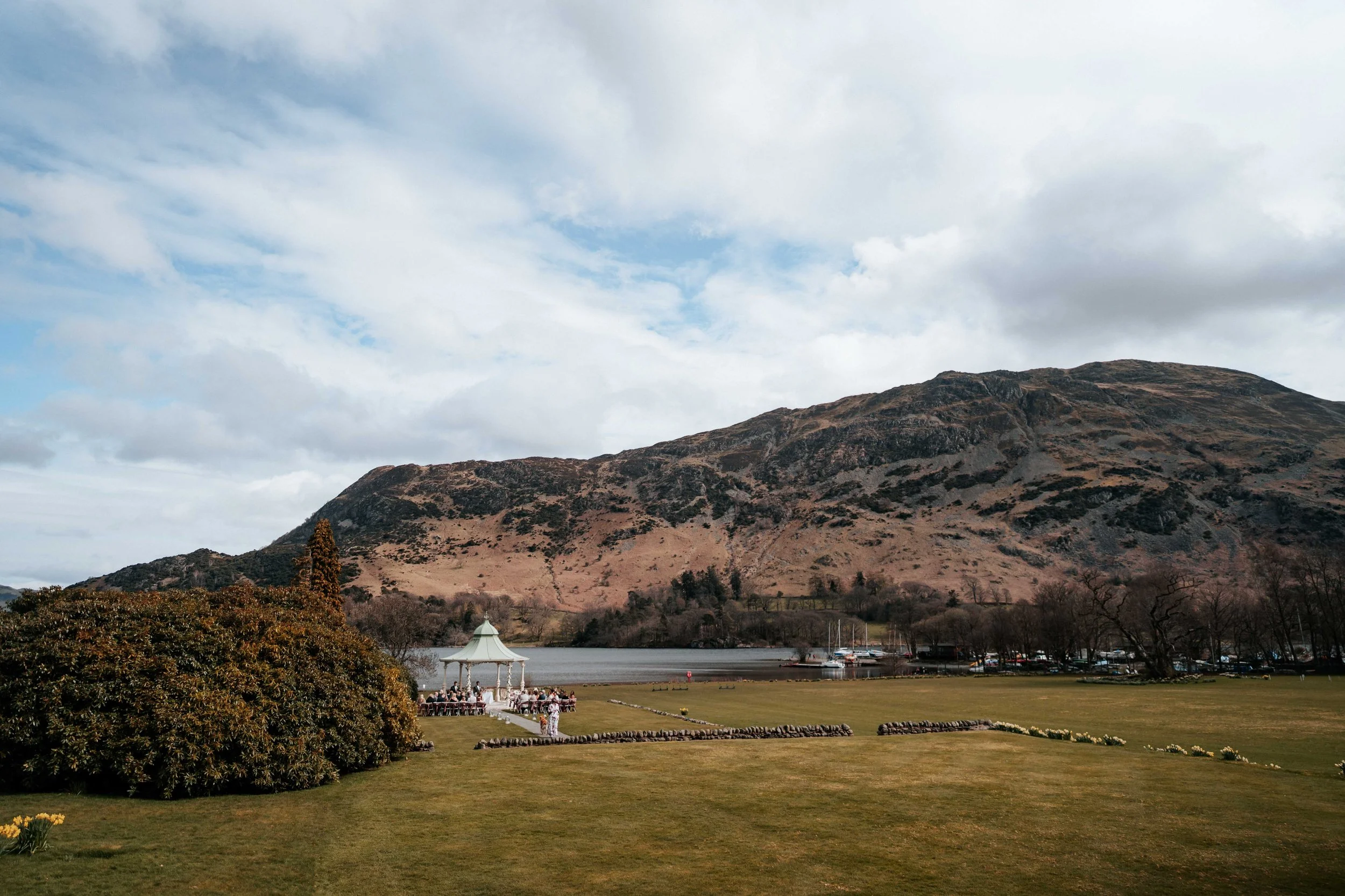 Shaun & Laura -- Inn On The Lake-114.jpg