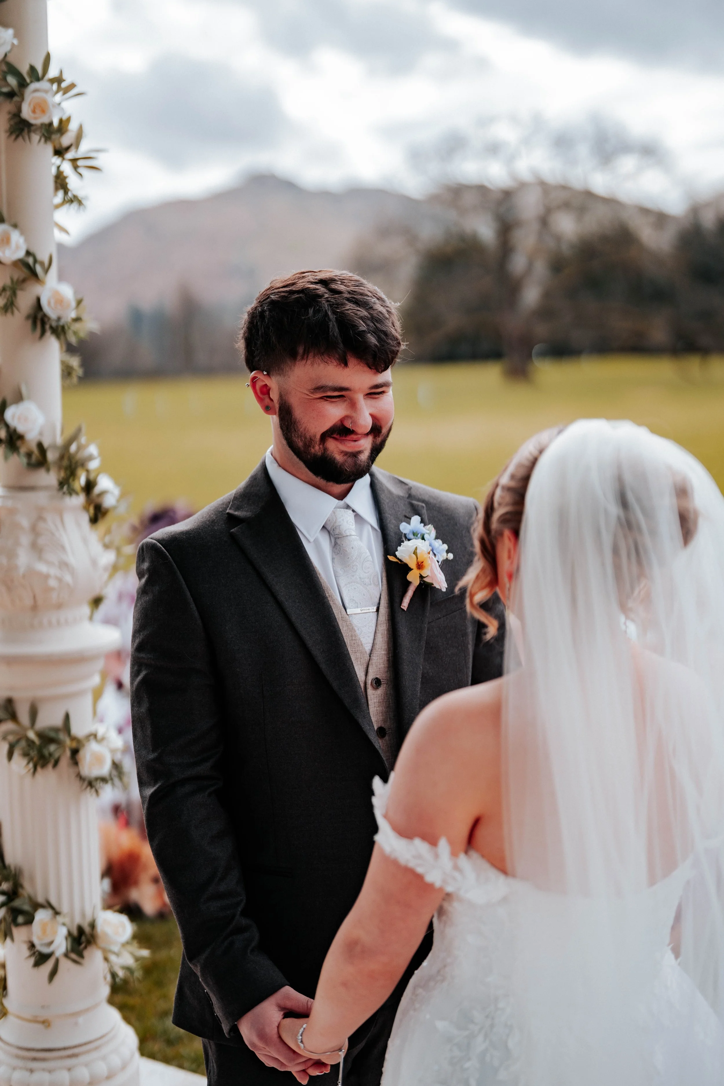 Shaun & Laura -- Inn On The Lake-127.jpg