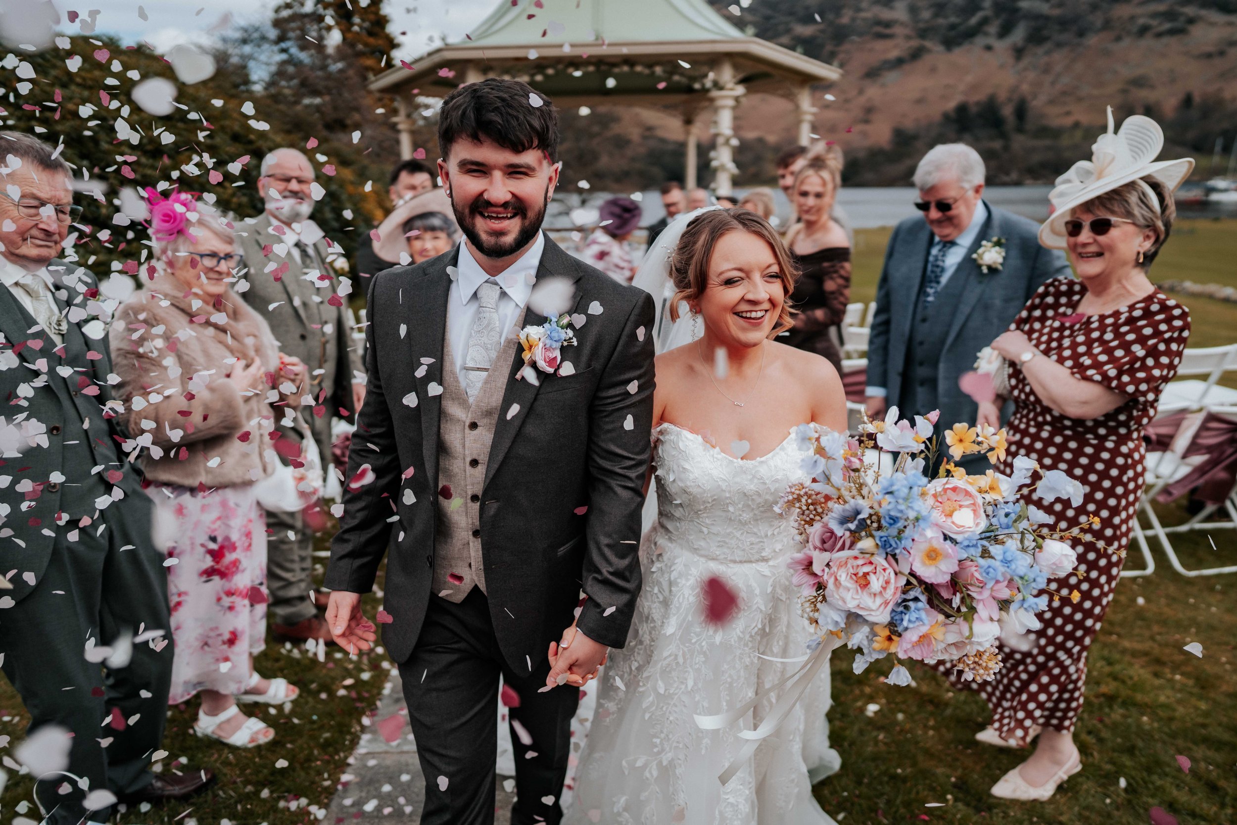 Shaun & Laura -- Inn On The Lake-153.jpg