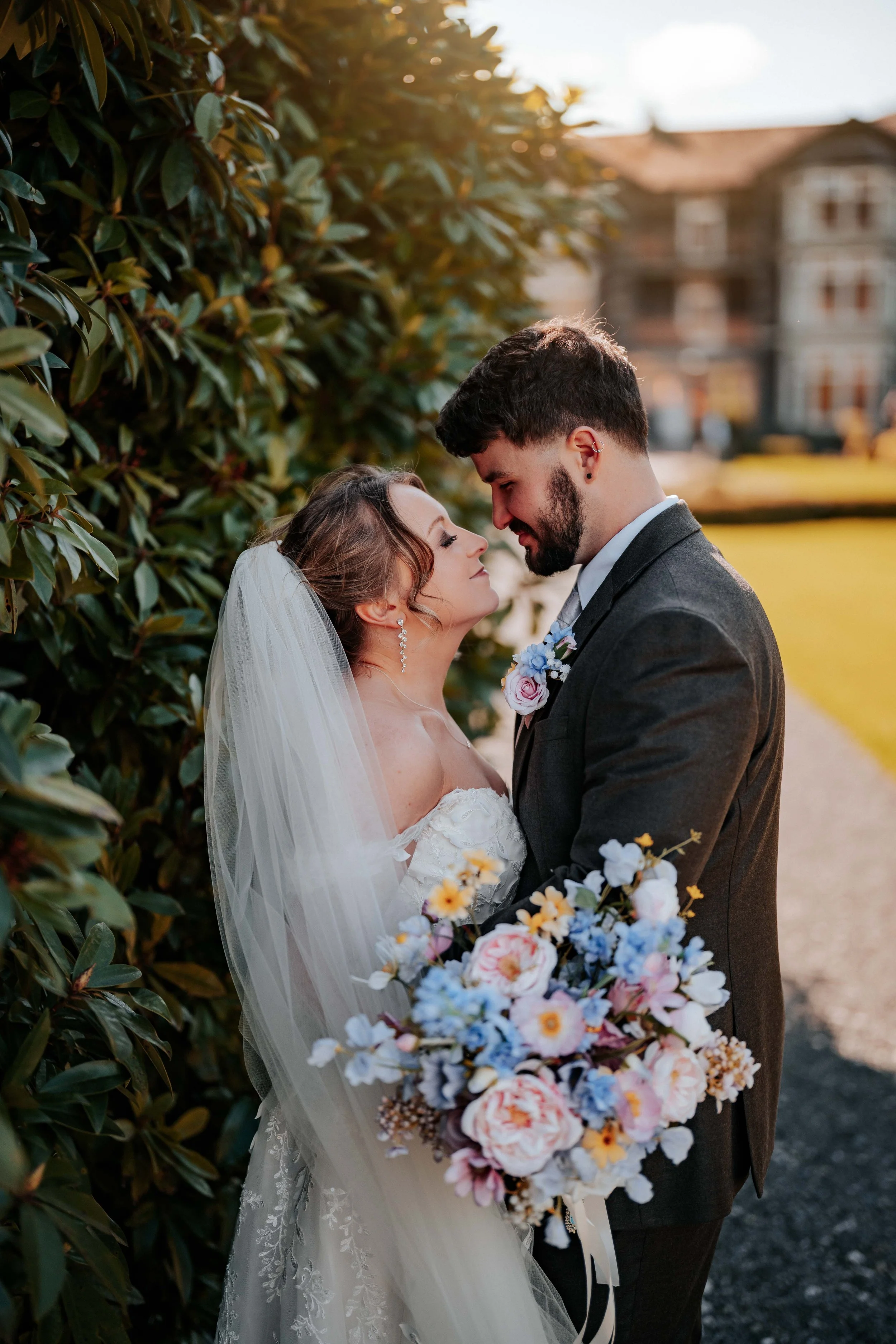 Shaun & Laura -- Inn On The Lake-205.jpg