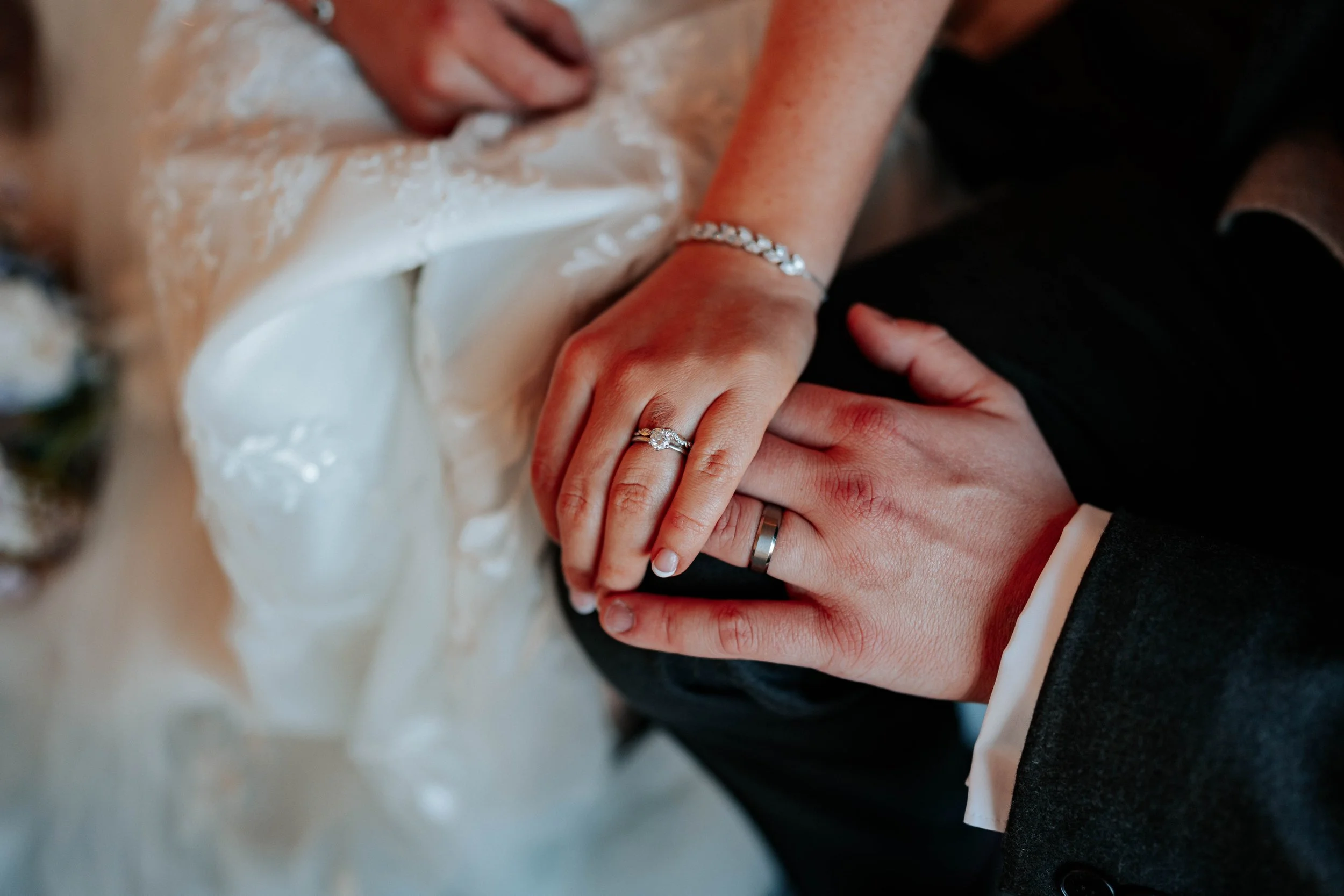 Shaun & Laura -- Inn On The Lake-220.jpg