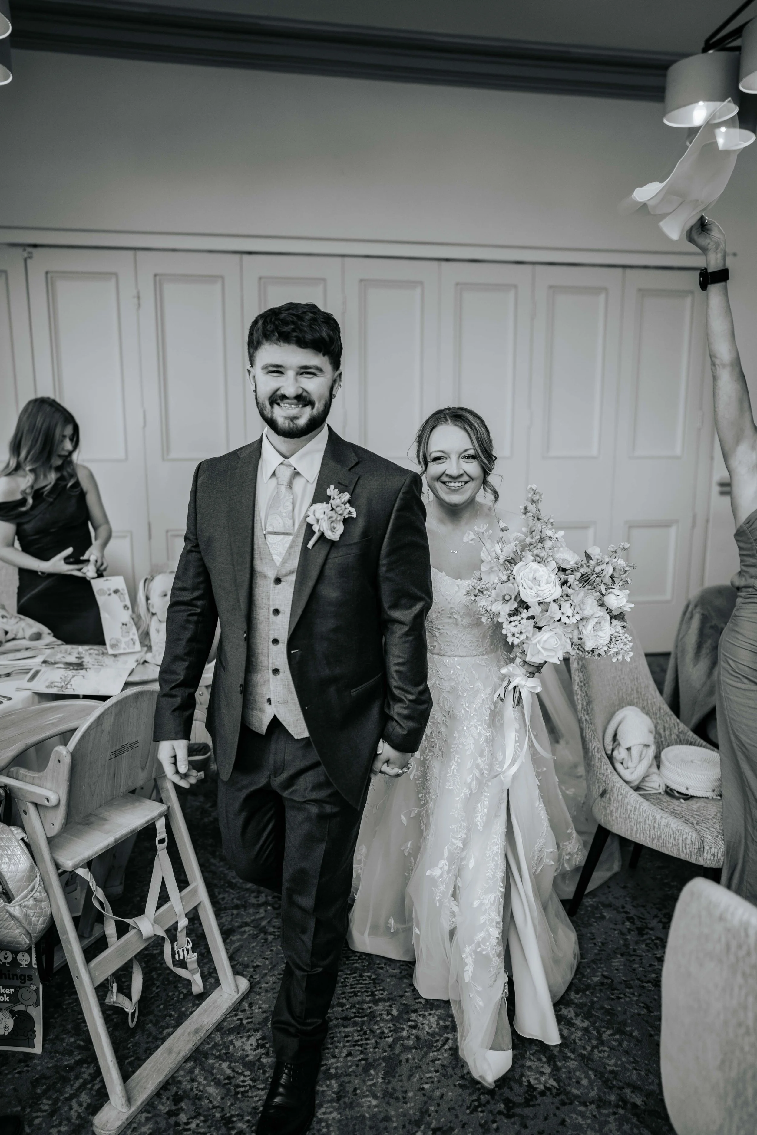 Shaun & Laura -- Inn On The Lake-236.jpg