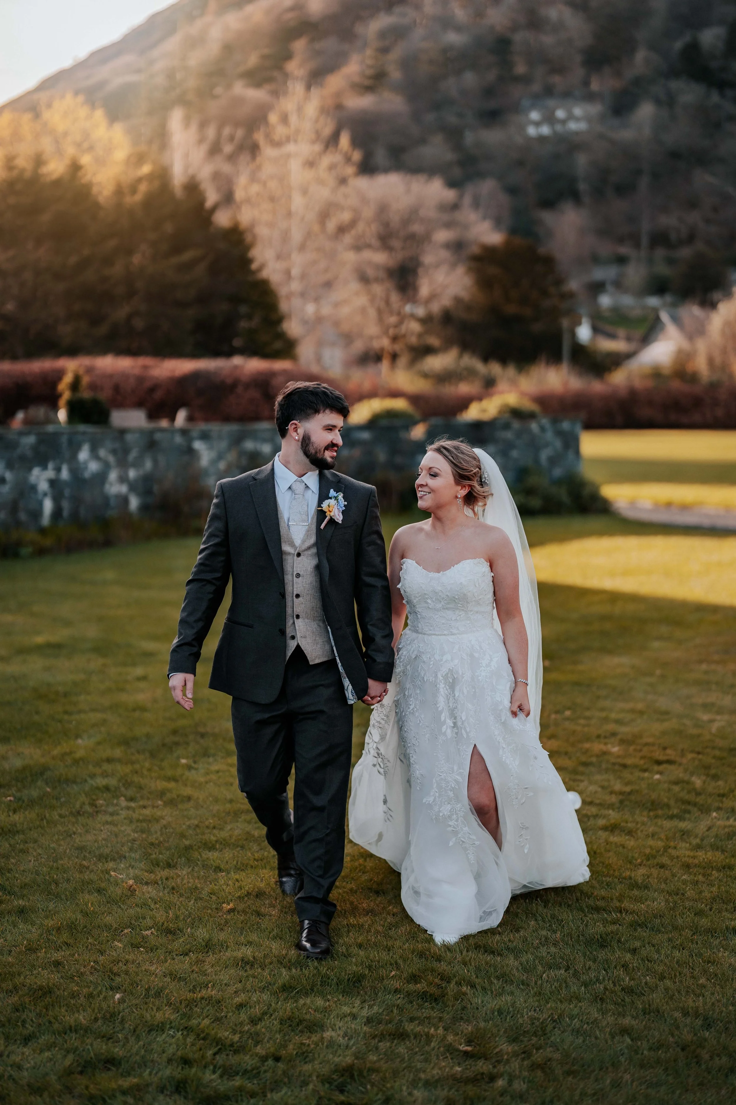 Shaun & Laura -- Inn On The Lake-249.jpg