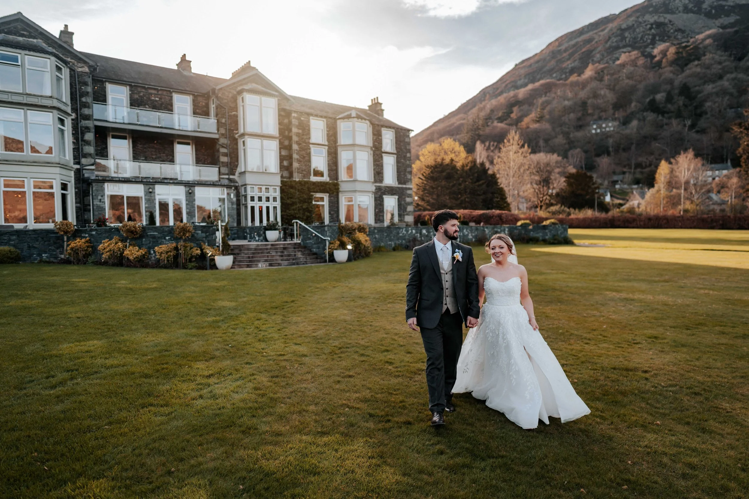 Shaun & Laura -- Inn On The Lake-252.jpg