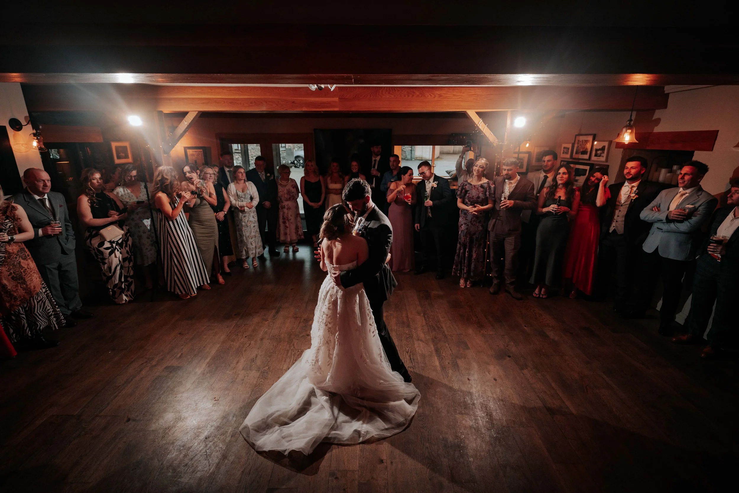 Shaun & Laura -- Inn On The Lake-278.jpg