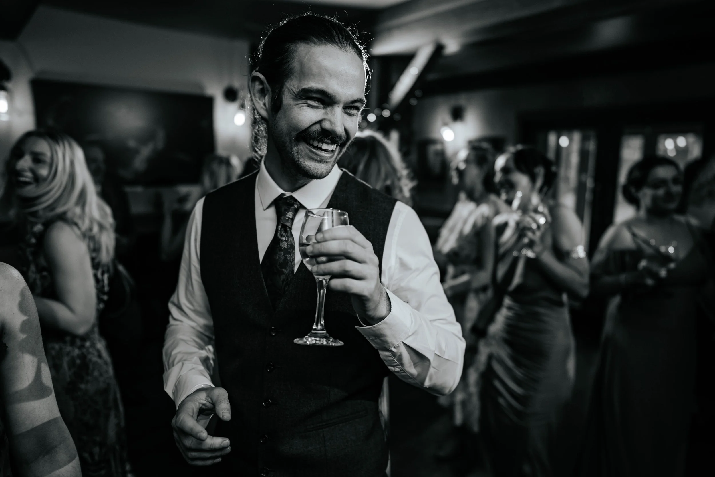 Shaun & Laura -- Inn On The Lake-286.jpg