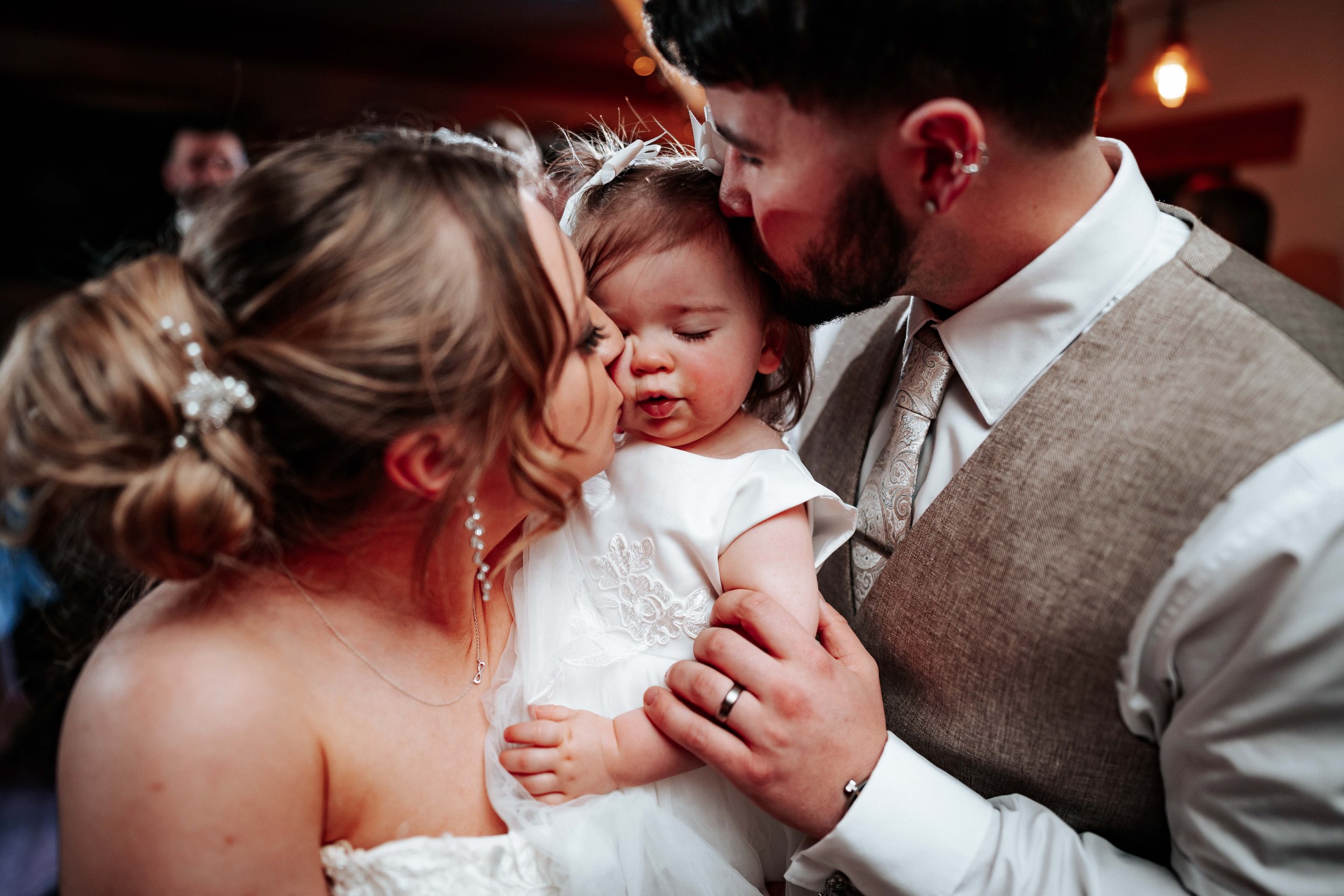 Shaun & Laura -- Inn On The Lake-292.jpg