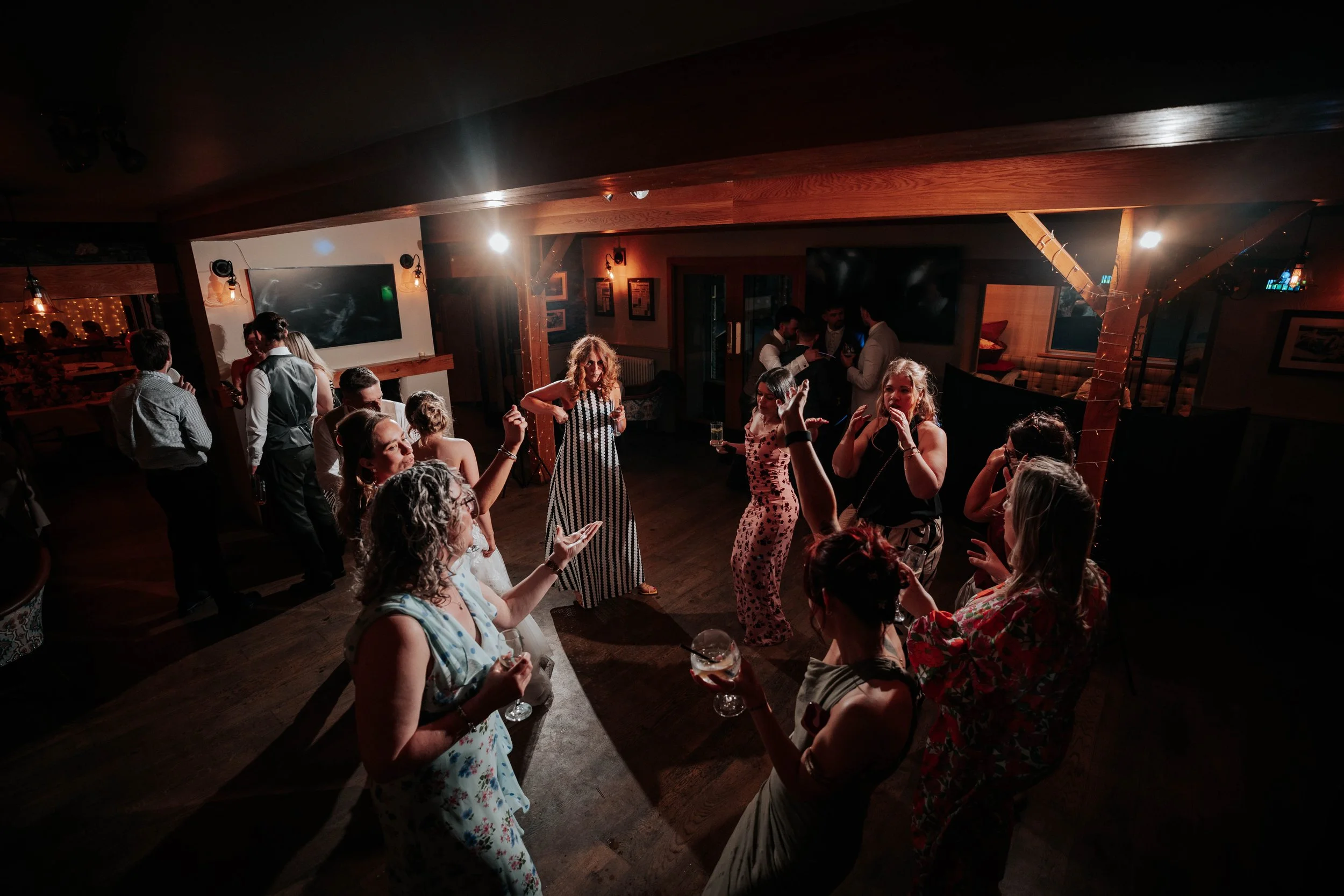 Shaun & Laura -- Inn On The Lake-309.jpg