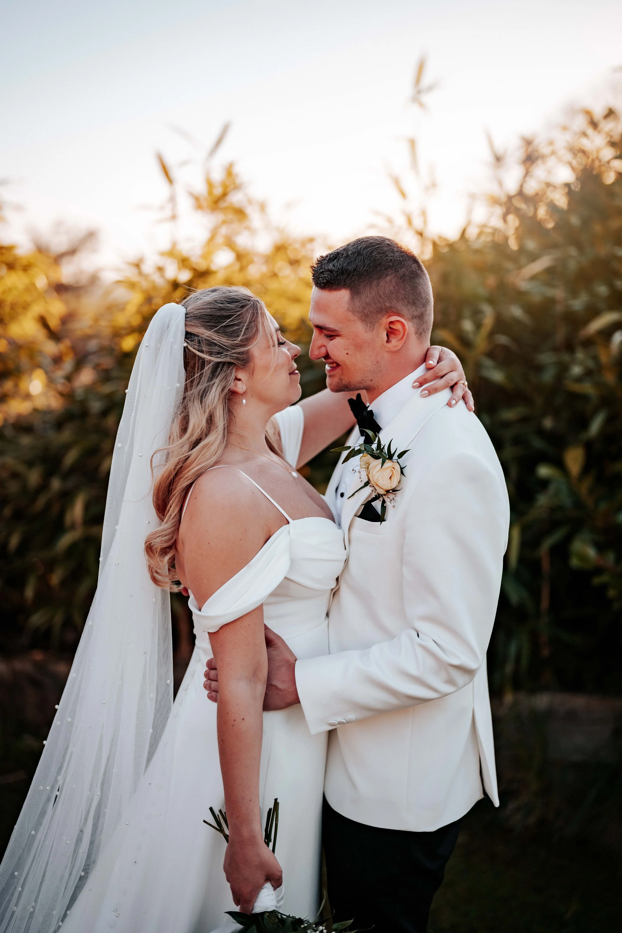 Sam & Anna -- Eden Barn-224.jpg