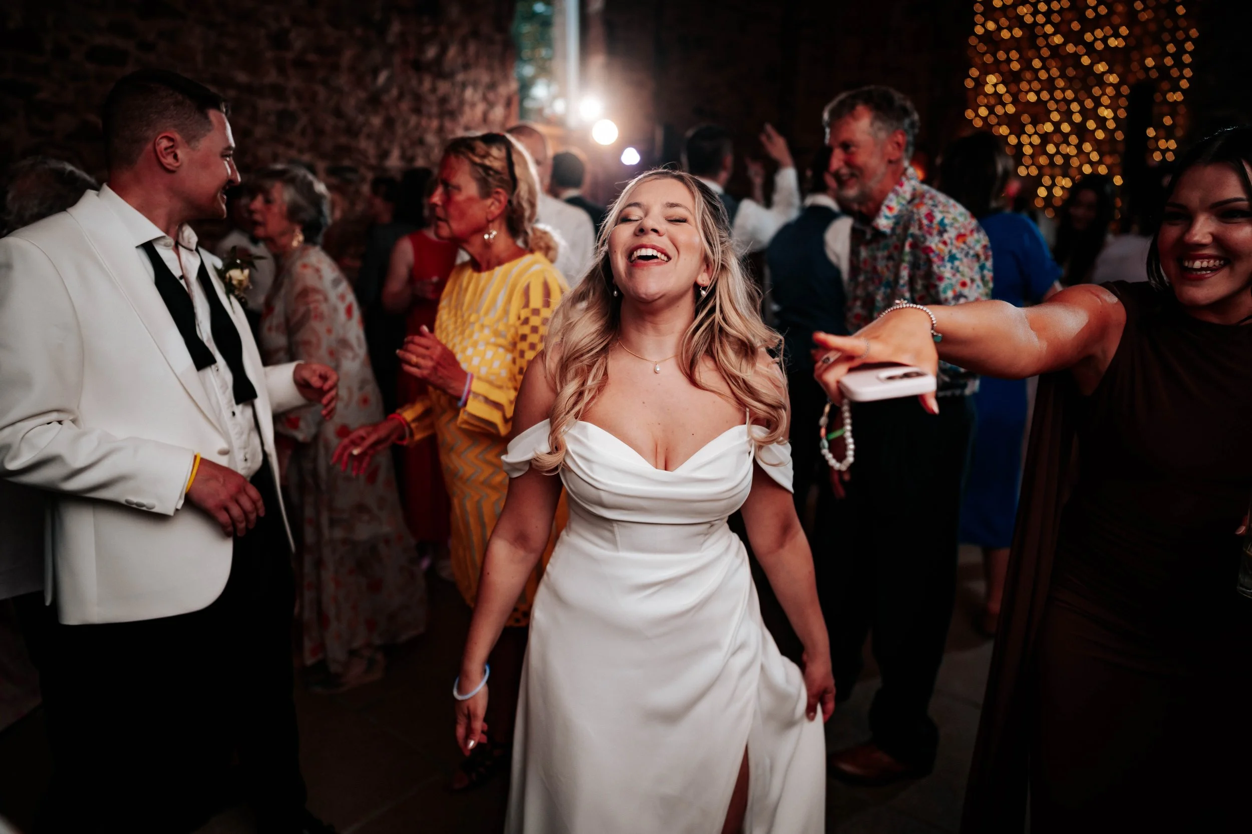 Sam & Anna -- Eden Barn-250.jpg