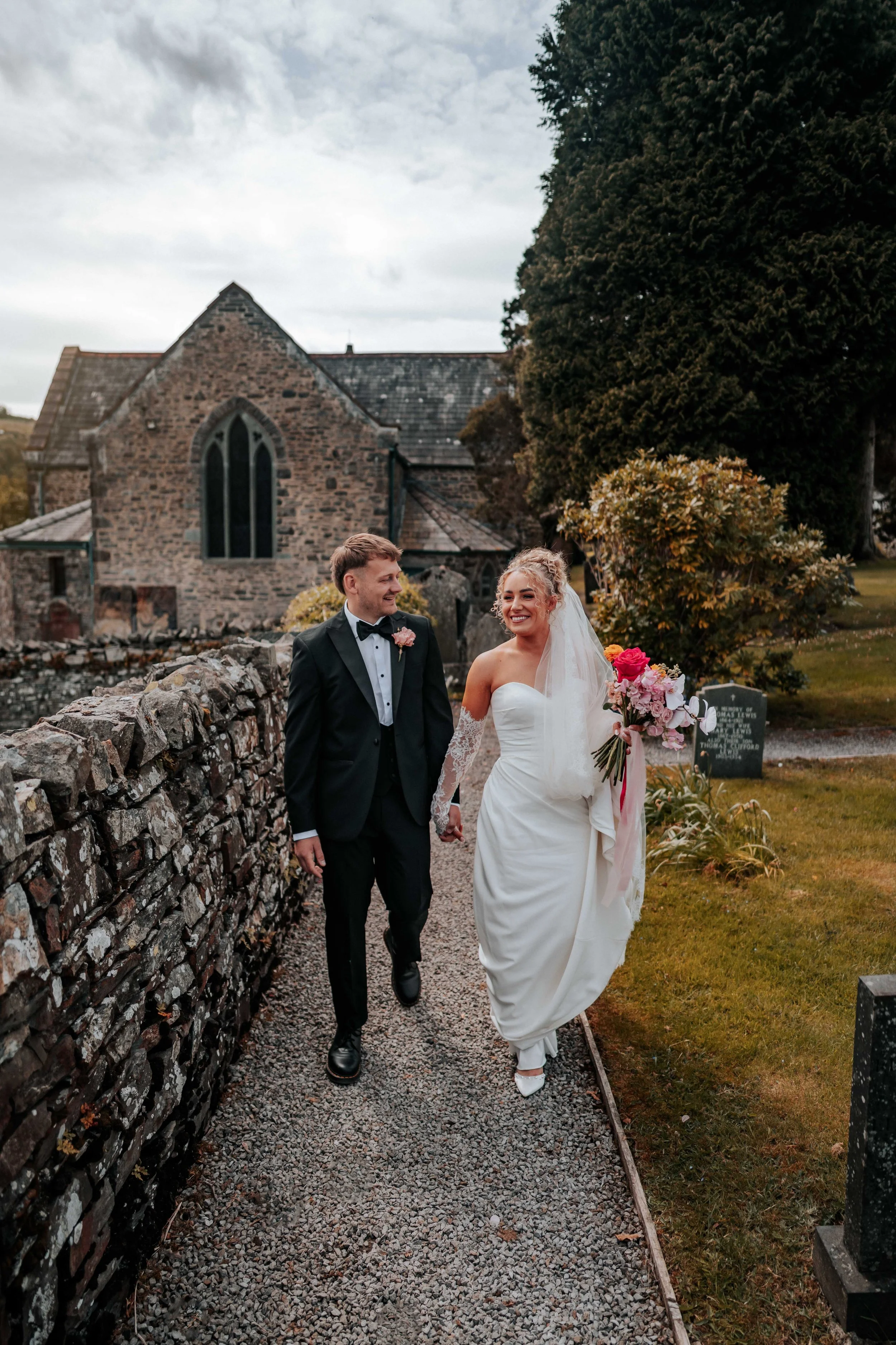 Lewis & Grace -- New House Farm-143.jpg