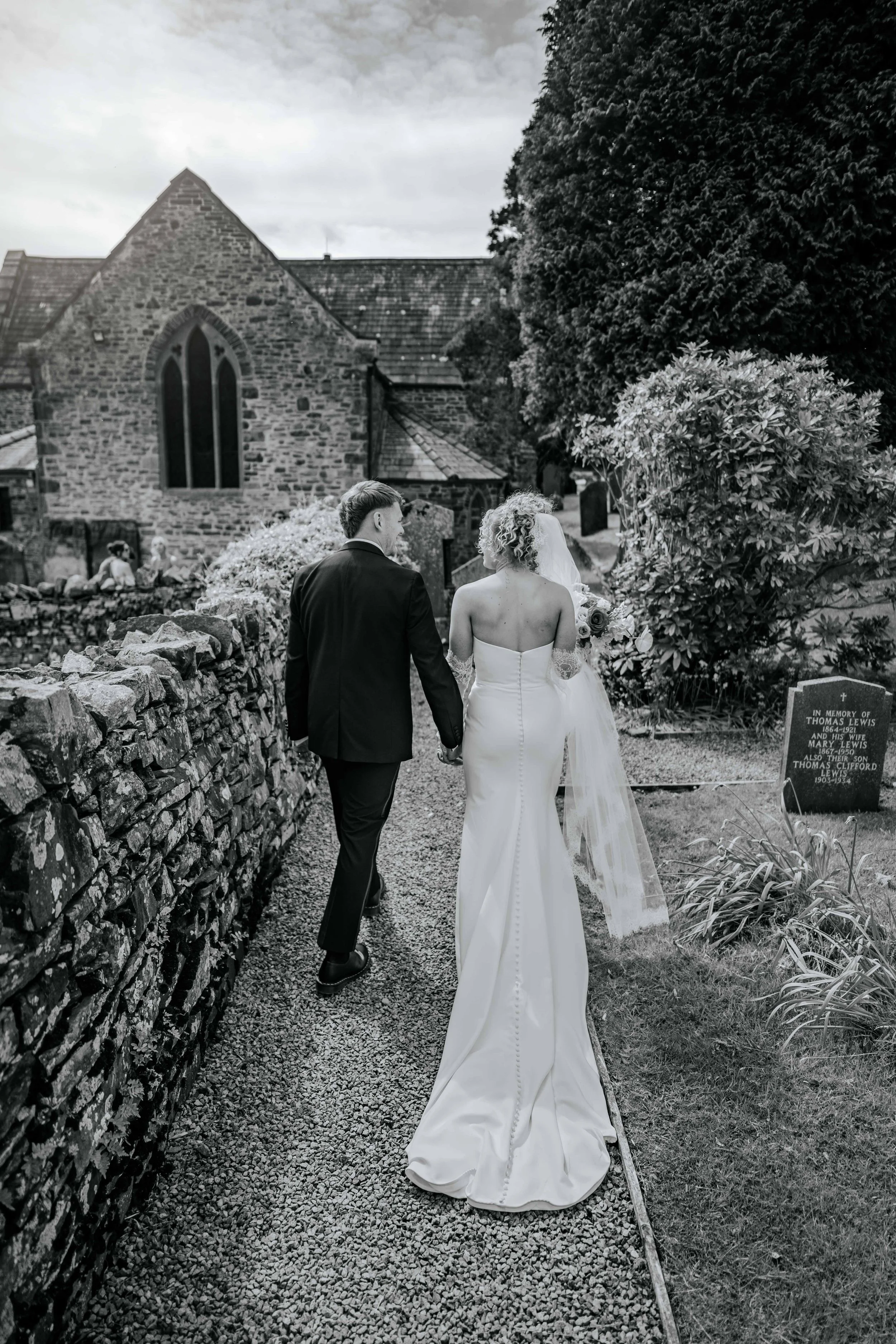 Lewis & Grace -- New House Farm-147.jpg