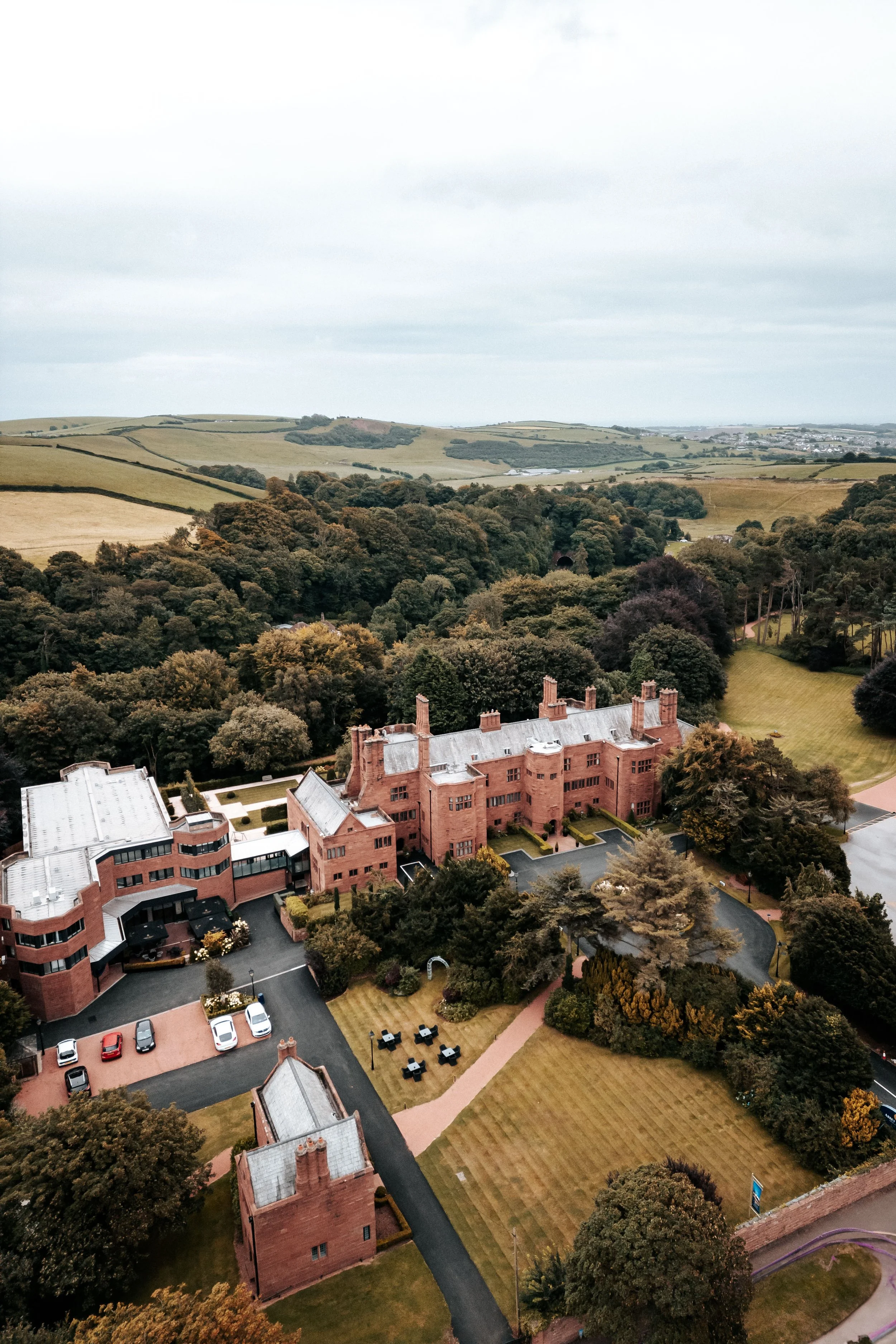Lee & Geraldine -- Abbey House Hotel-1.jpg