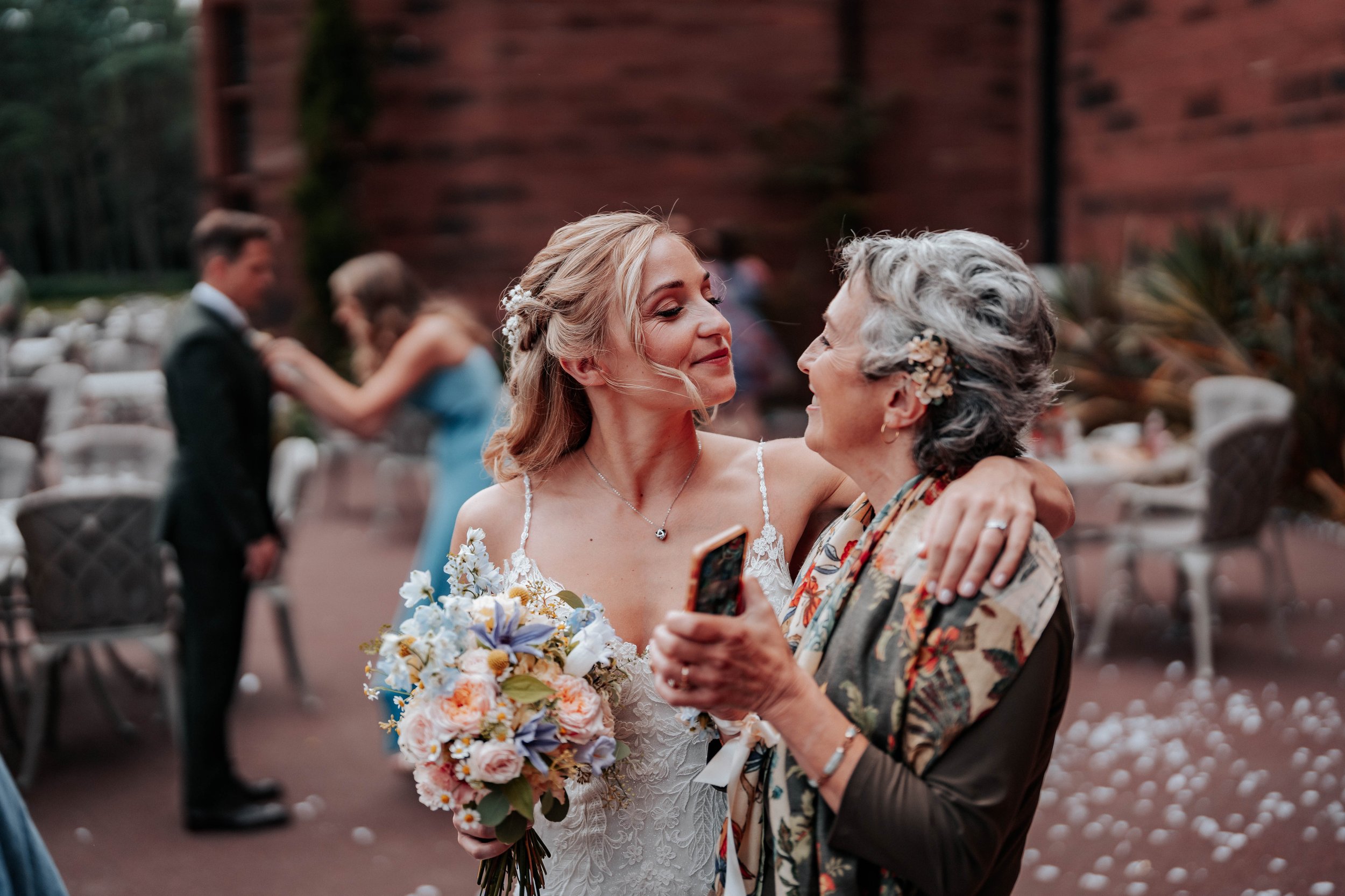 Lee & Geraldine -- Abbey House Hotel-102.jpg