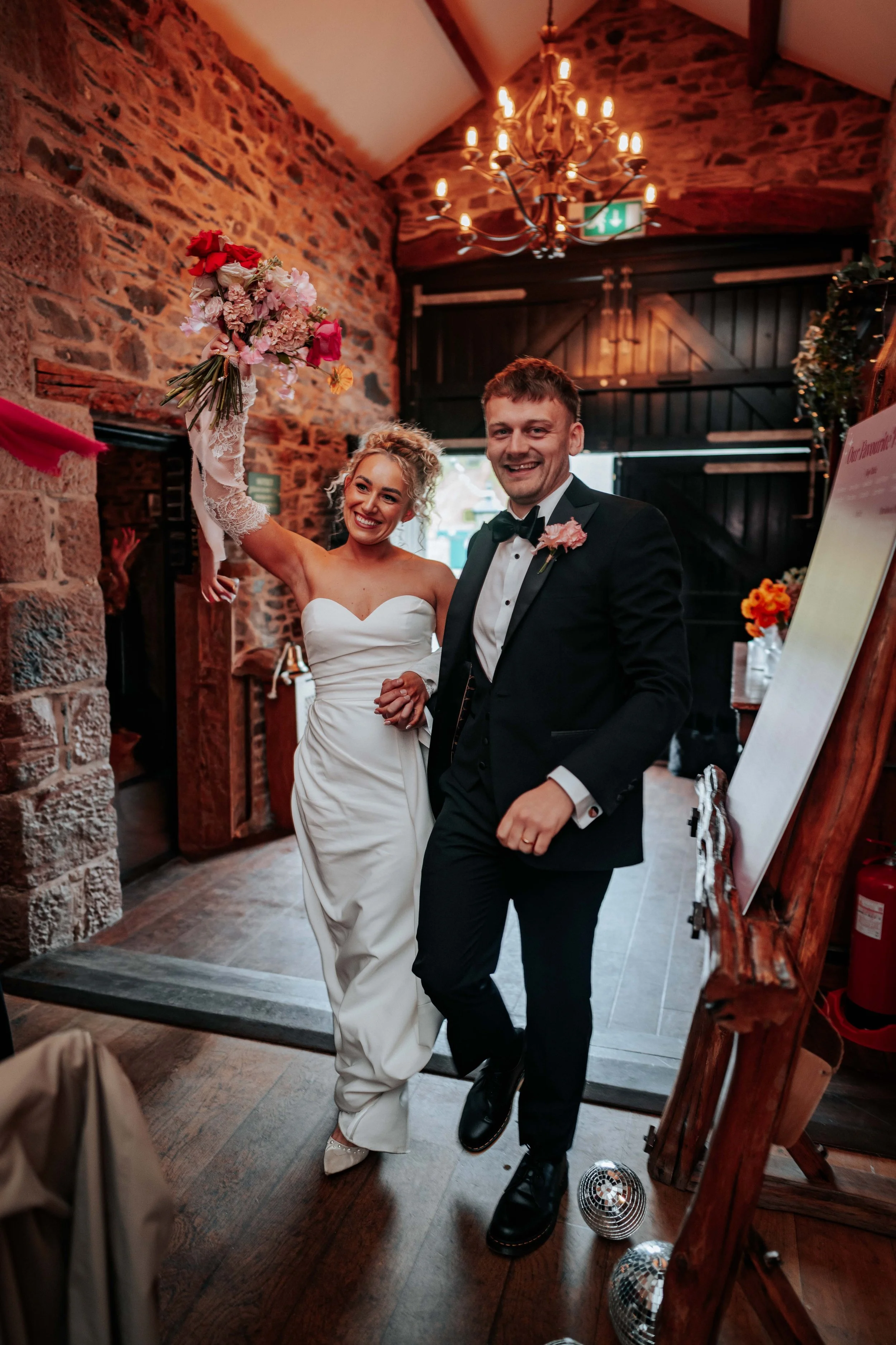 Lewis & Grace -- New House Farm-145.jpg