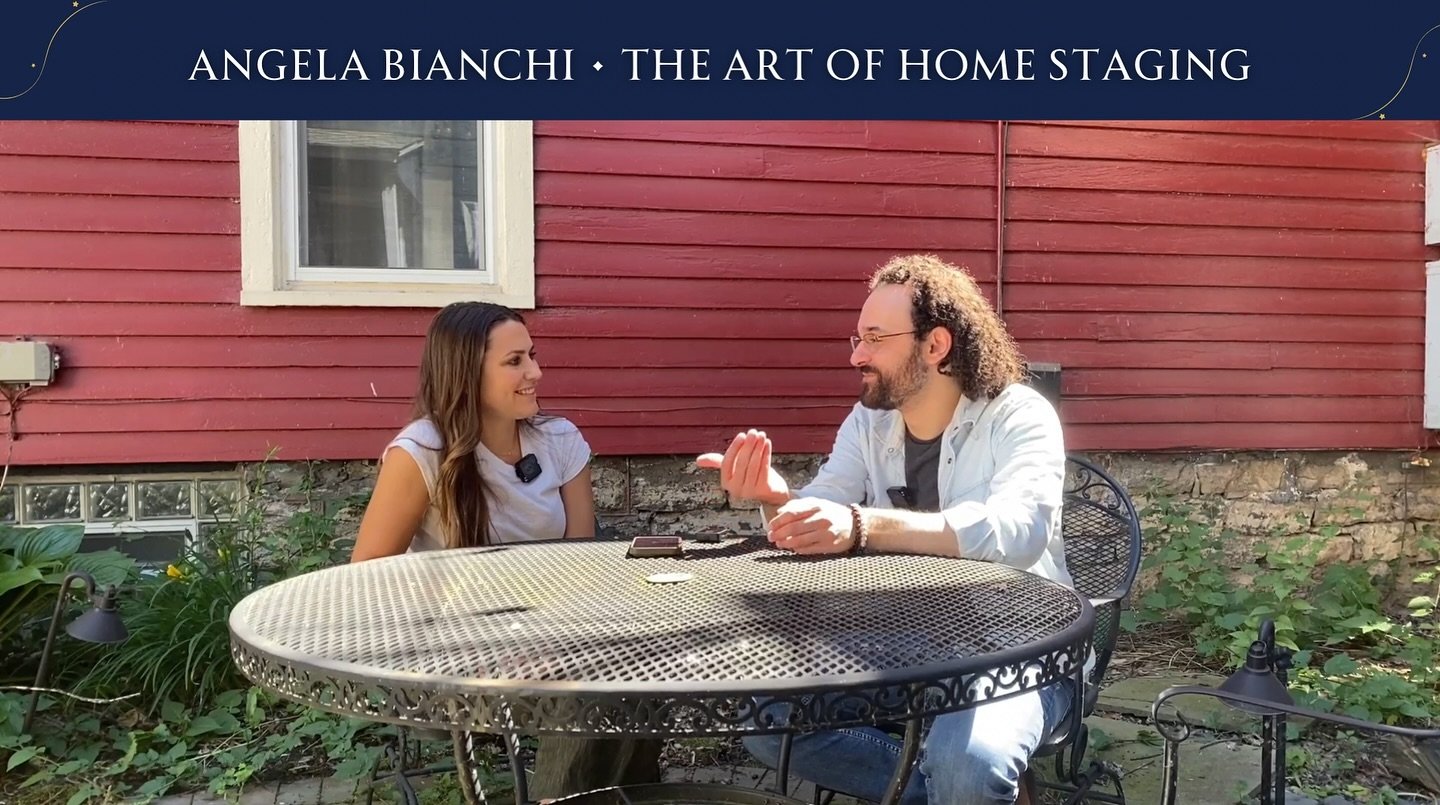 Hang with us Bianchis the garden! Newest conversation about creativity, artistry, and entrepreneurship is airing on @auroraairwaves! 🐝 🔑
