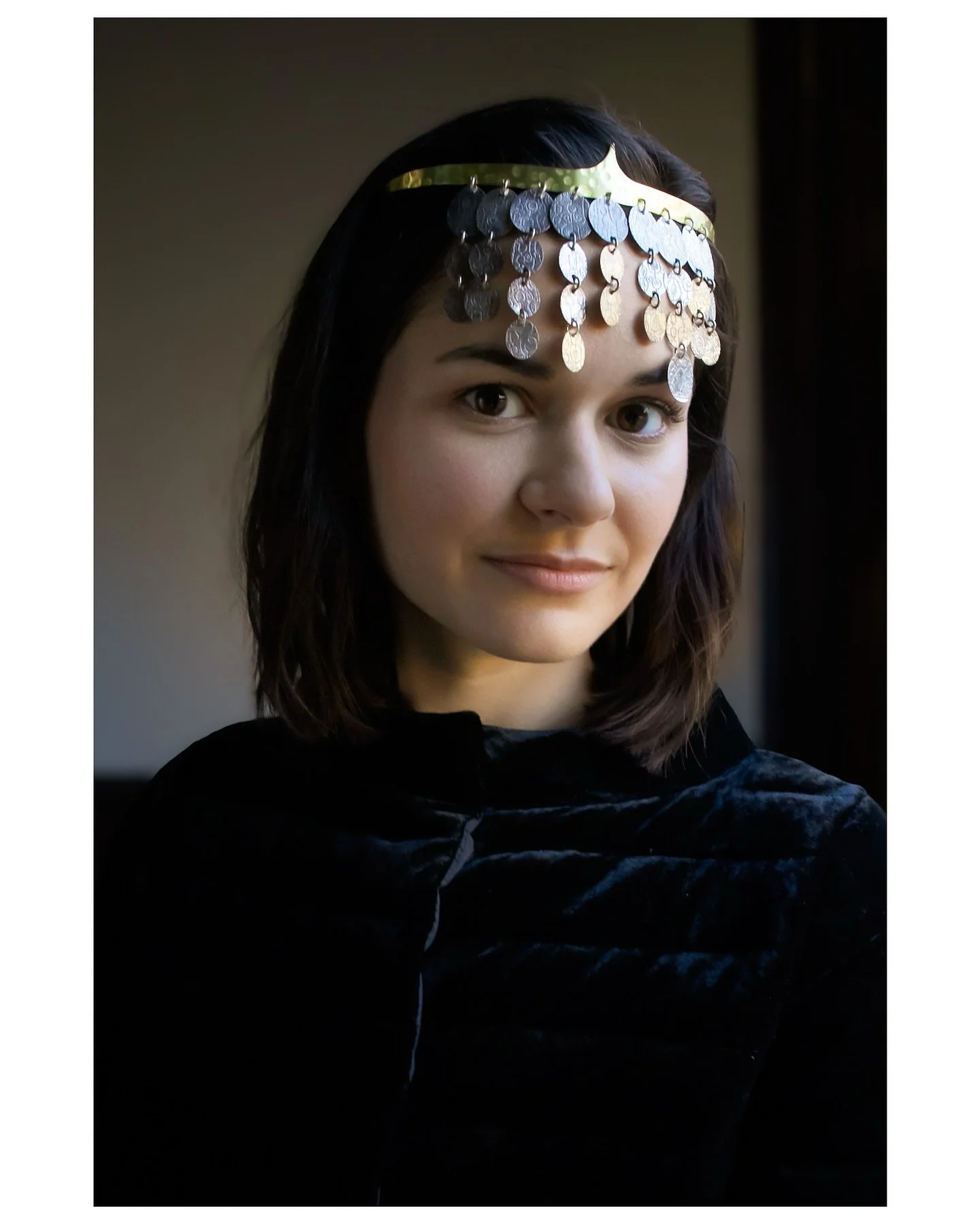 Custom tiara designed by metalworker Paula Carver 💯 

#PortraitTime #BuffaloNY #BuffaloPhotographer #WesternNewYork #PhotographyLife #CreativePortraits #PhotoShootVibes #BuffaloCreatives  #WNYPhotographer #NaturalPortraits #BookYourShoot #Photograph