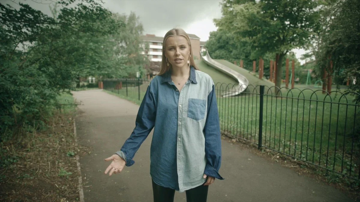 One Minute Brief of the Day: Create posters to encourage kindness & inclusion on #STOPCYBERBULLYINGDAY with @CybersmileHQ