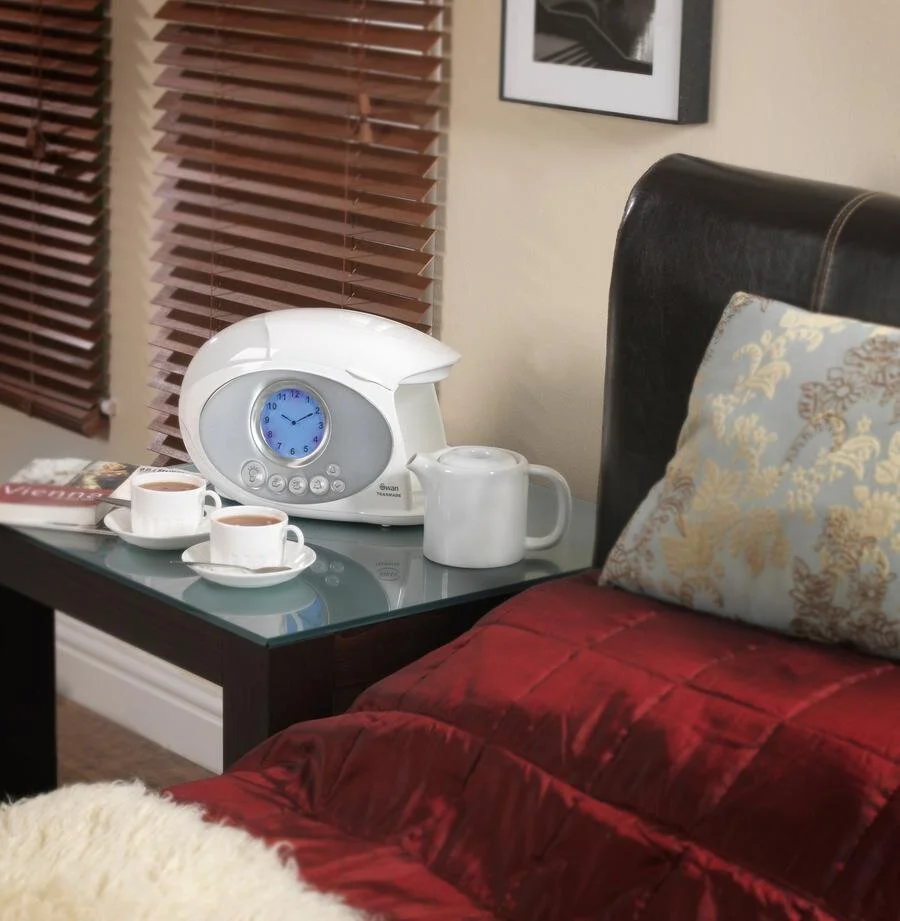 One Minute Brief of the Day: Create posters to advertise the #Teasmade with @SwanBrandUK.