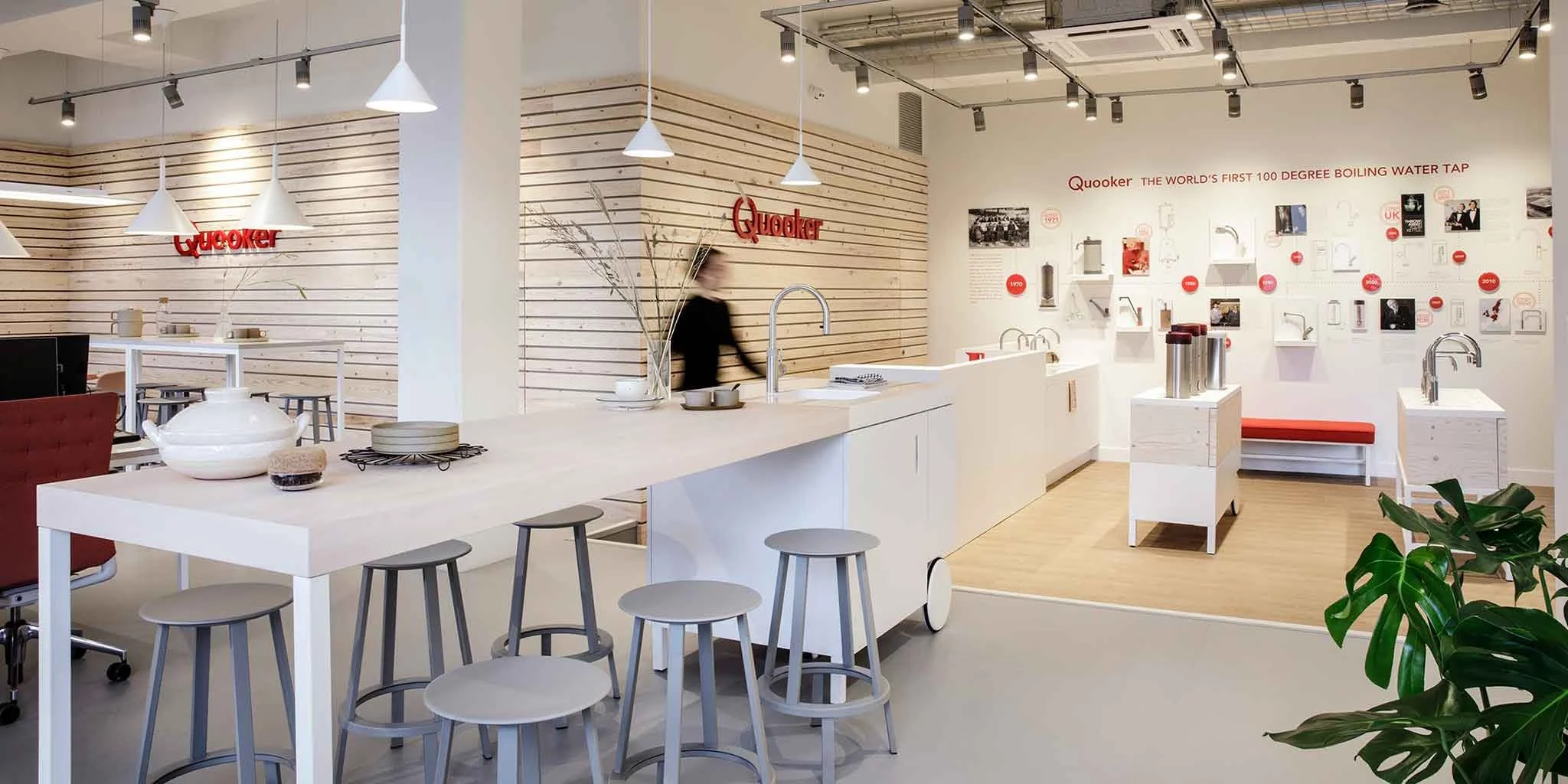 One Minute Brief of the Day: Create posters to celebrate and bring to life #TheTapThatDoesItAll with @QuookerUK