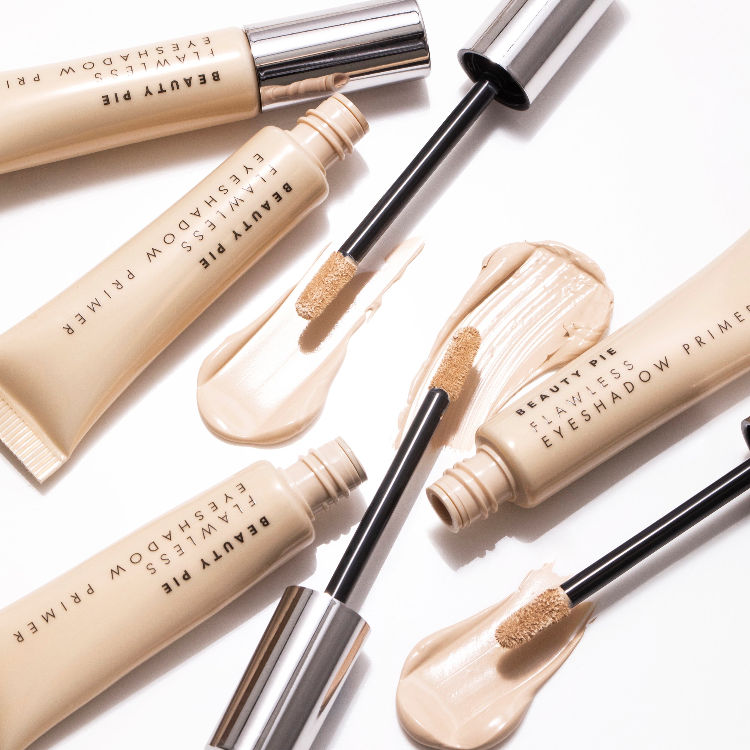 flawless_eyeshadow_primer_190699_CSL_texture_2.jpg