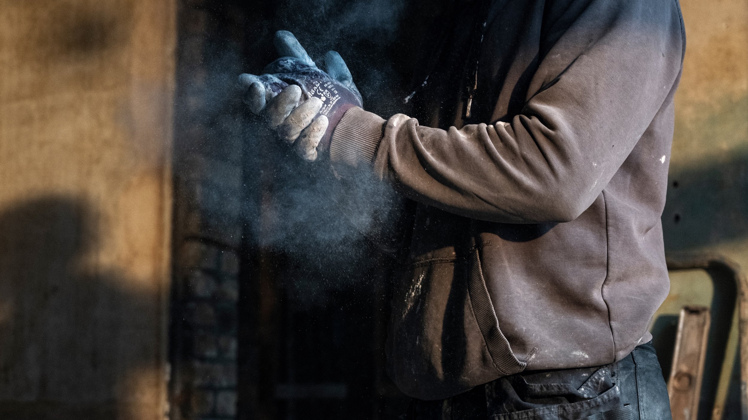 One Minute Brief of the Day: Create posters showing how #ScrewfixSprint helps the trade continue to work when on site, or at clients’ homes.