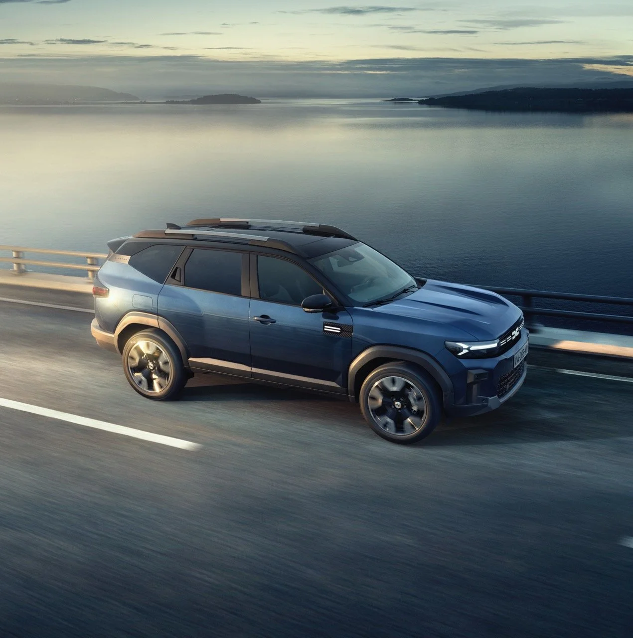 R-DAM_1604686 Large.jpeg