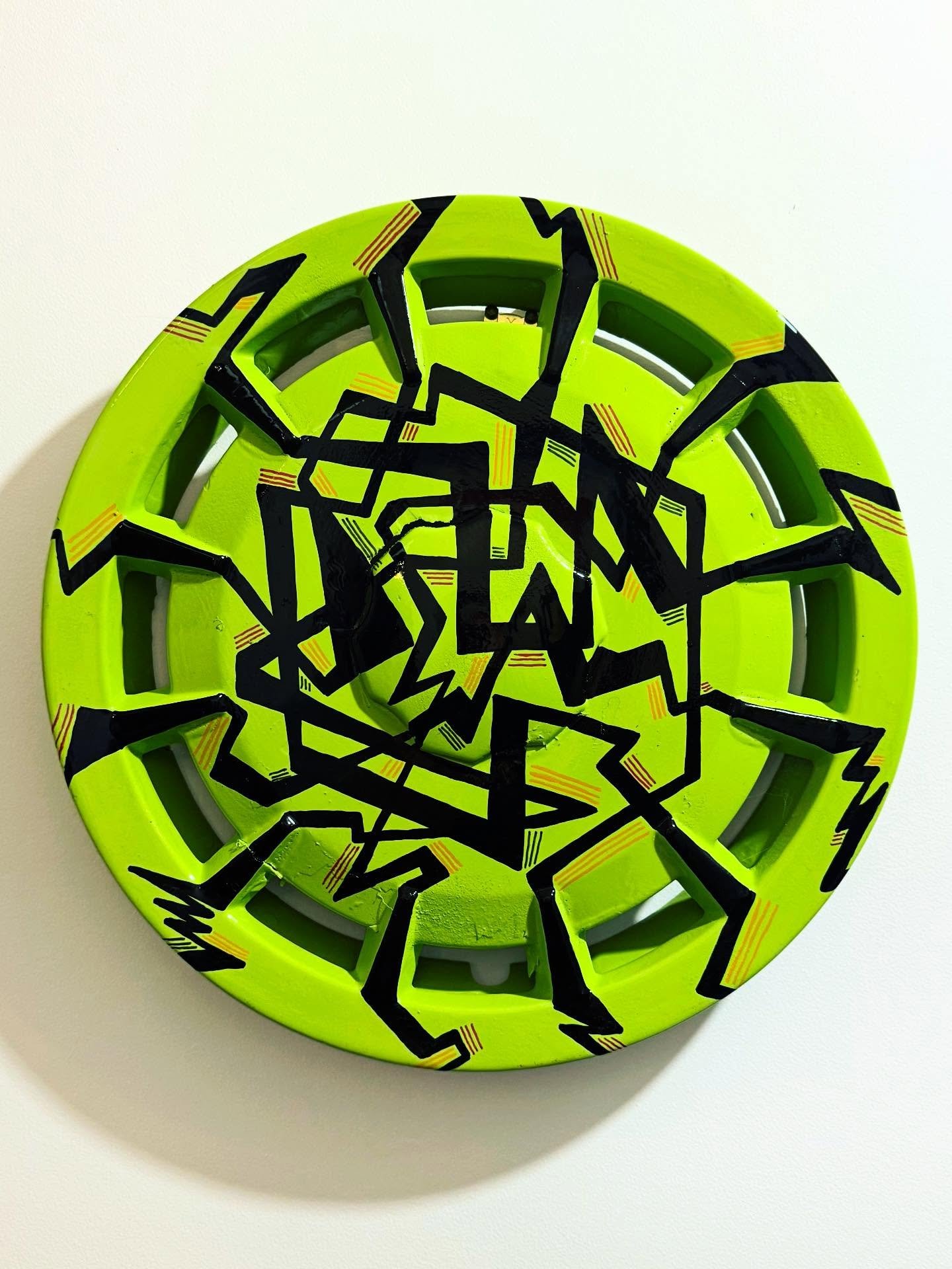 Gave a battered @bmwuk trim back its spark ⚡️.

Primered before a luminous green/yellow coating and a few zigs and zags using @posca_uk