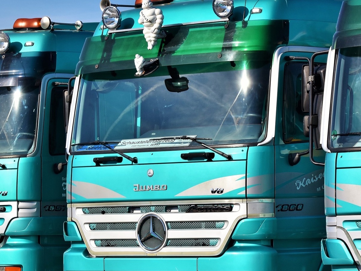 truck-fleet-services-cropped.jpg