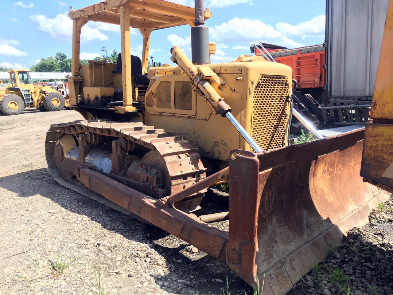 CAT D6C Dozer.jpg
