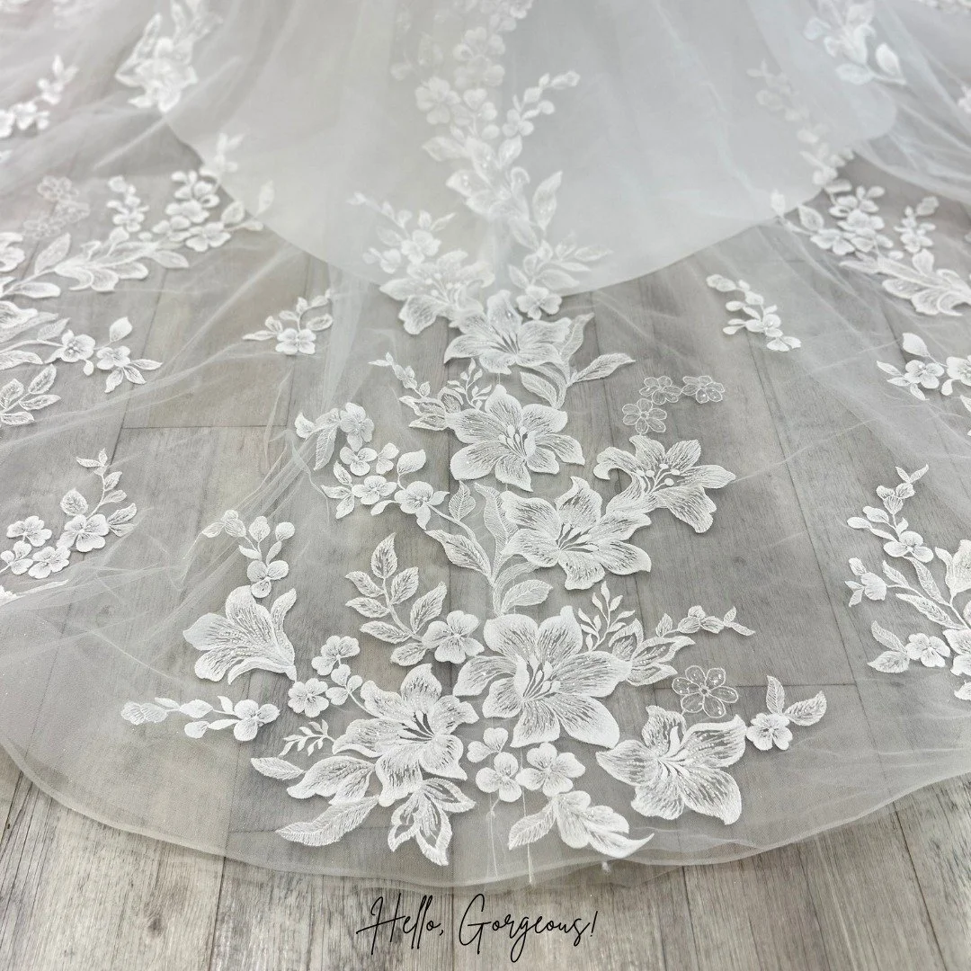 When the dress is so good she deserves four frames to truly be able to take it all in! 📸 💍

Book your appointment today to meet Dimitra by Calliop&eacute;

#WeddingDress #WBridals #DownWithTheGown #YesToTheDress #BrideToBe