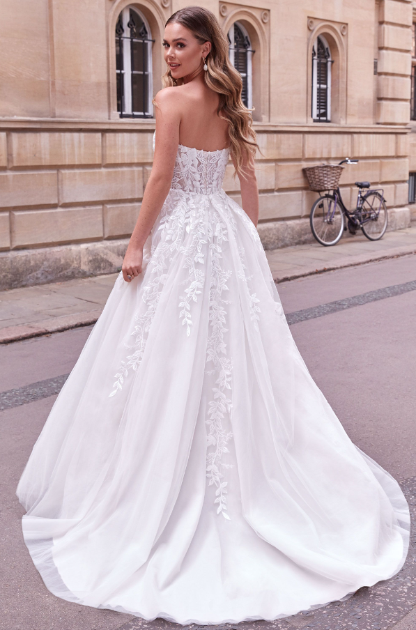 uploads_1712168572646-Allegra+(11181)+Back (1).png