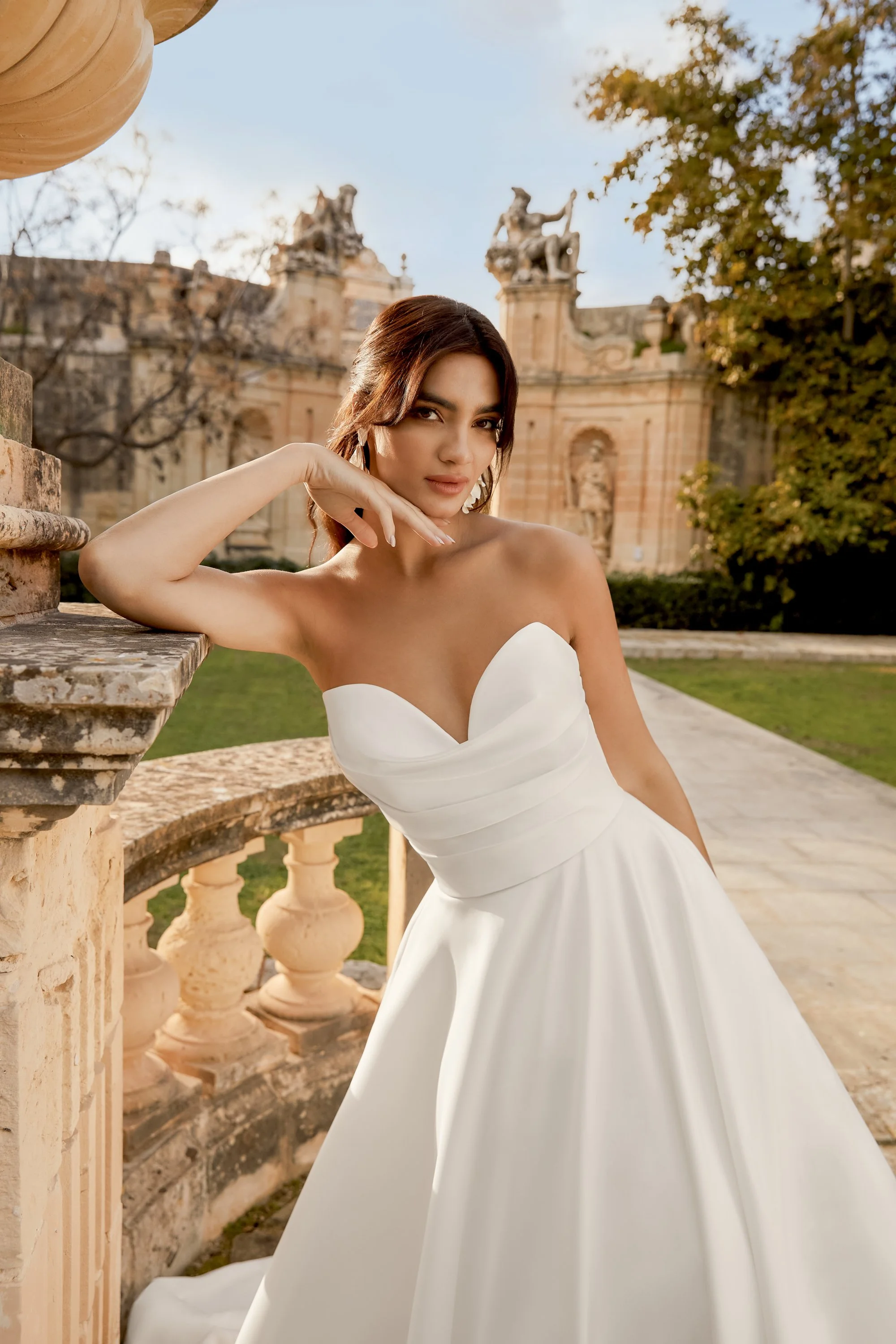 uploads-1728412049856_img_44495_fc_sincerity-bridal.jpg