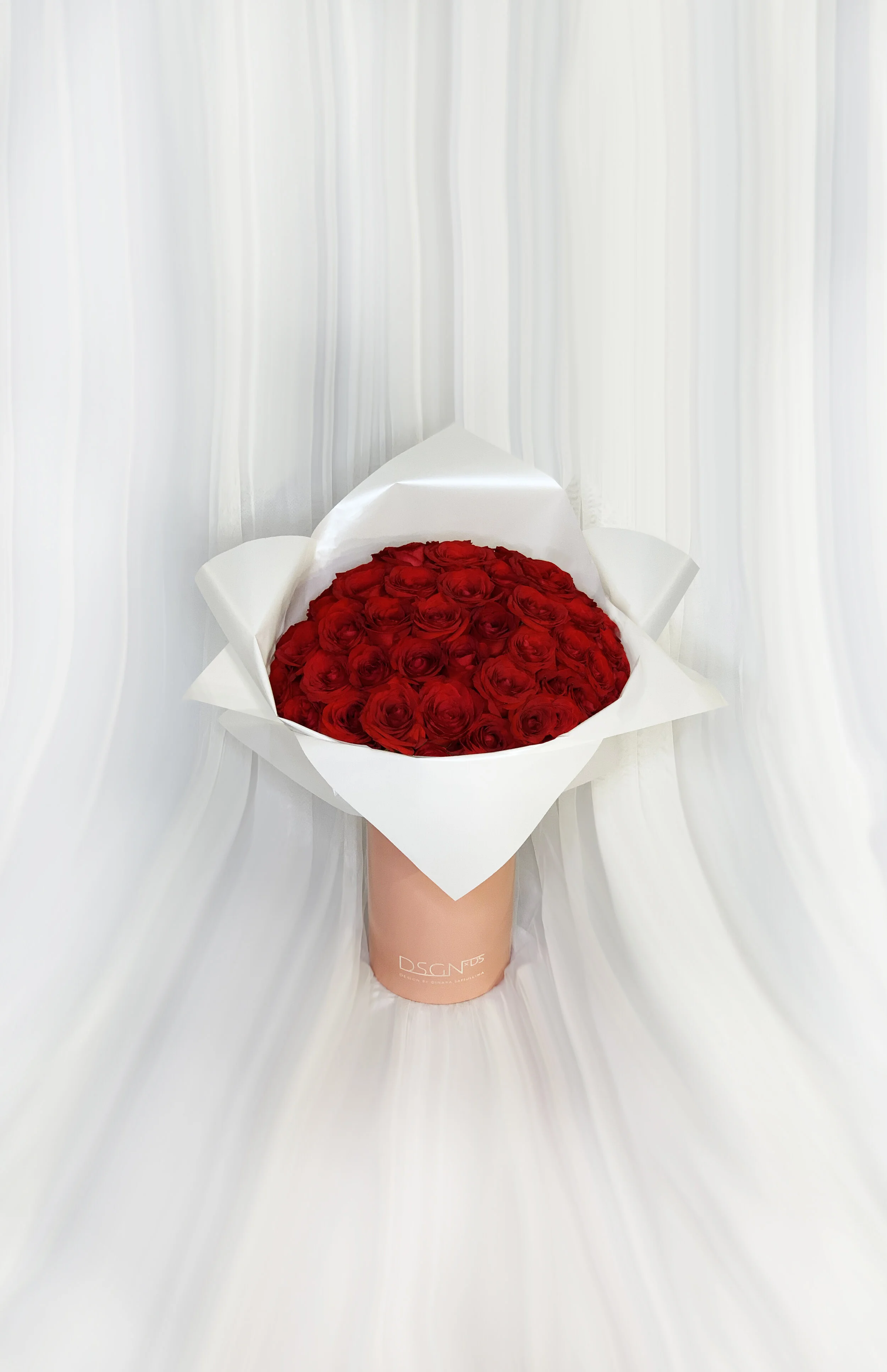 50 Roses in a Large Vase — DSGN x DS