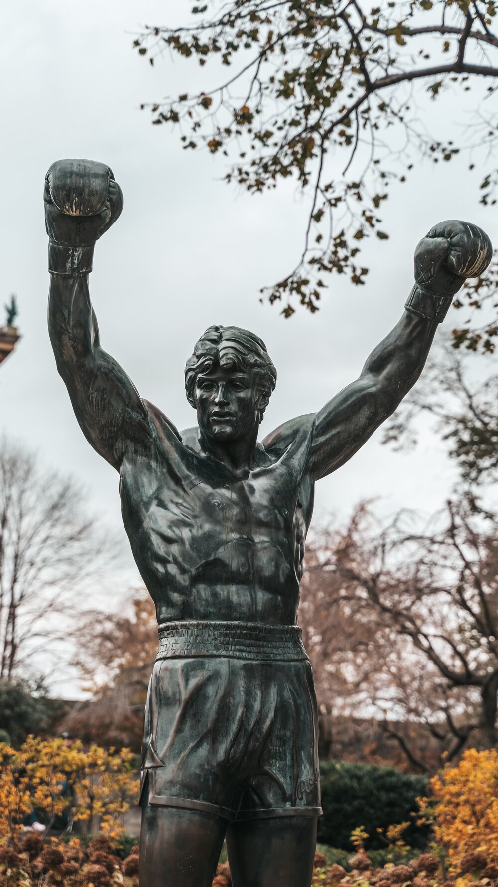 rockystatue.jpg