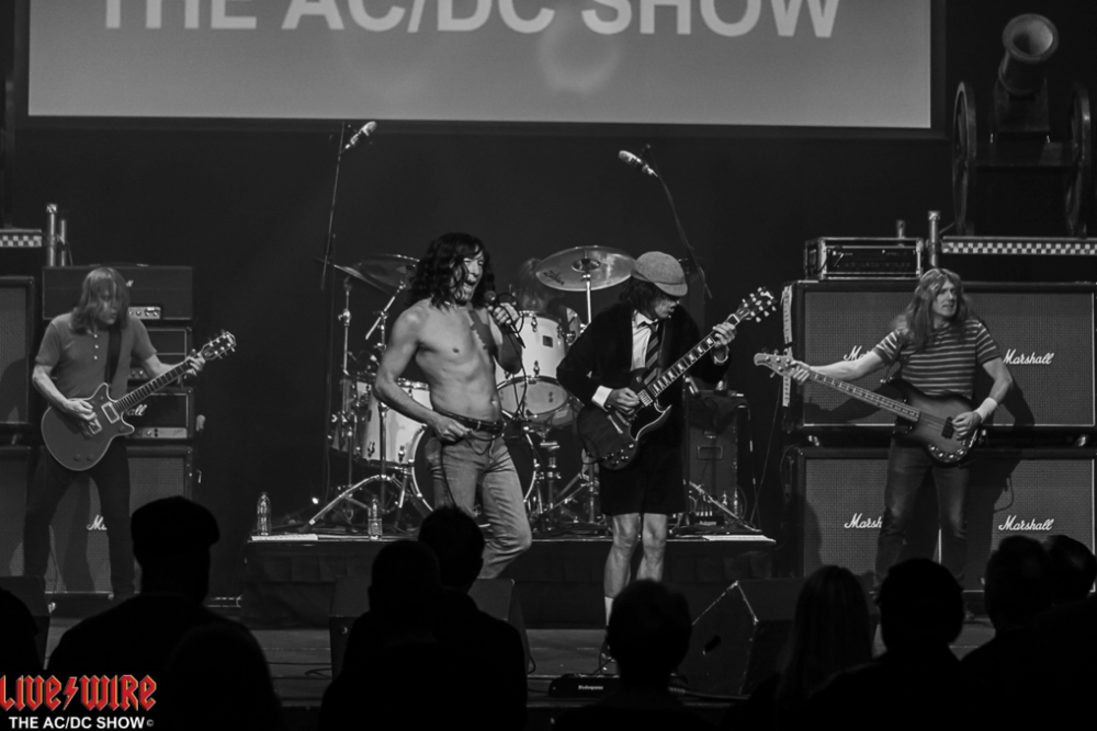 Live/Wire: The AC/DC Show